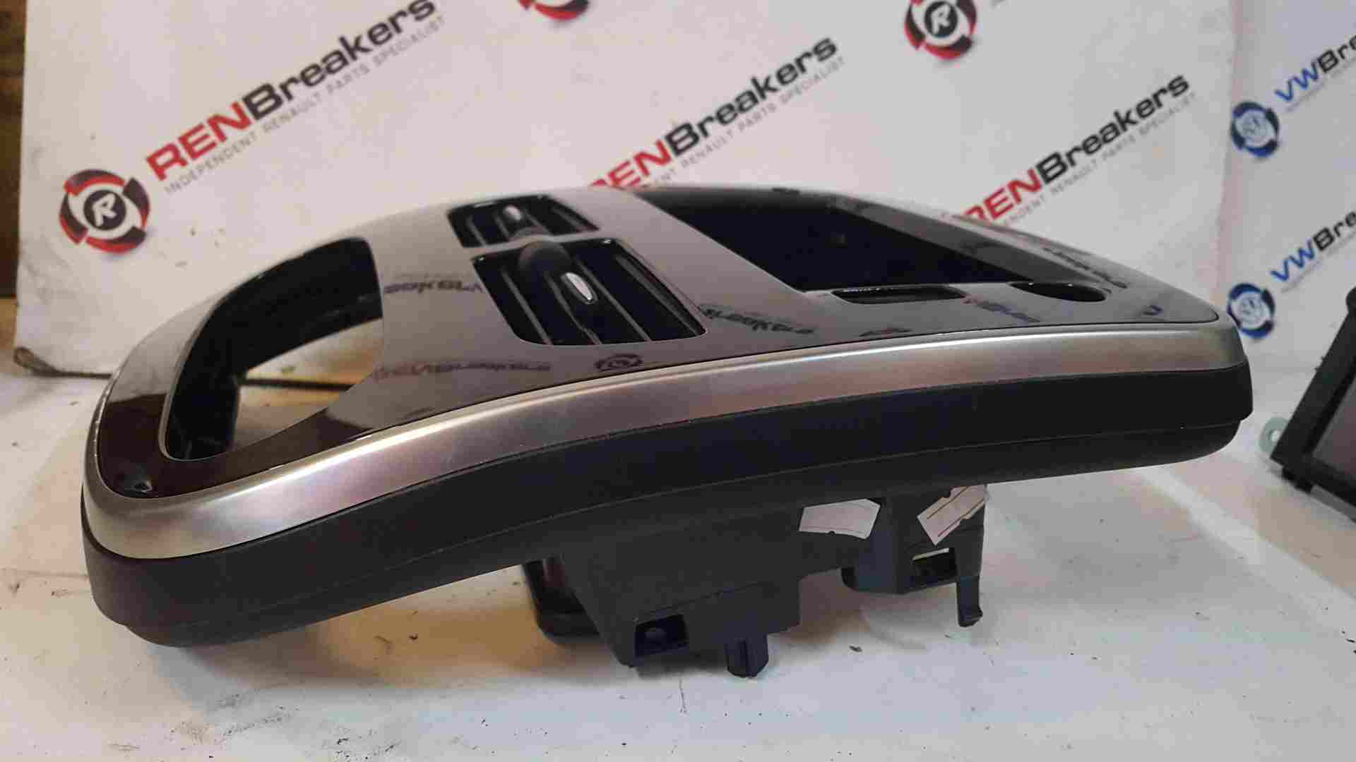 Thumb 4 Renault Clio MK4 2013-2019 Centre Heater Vents + Chrome Black Surround Trim