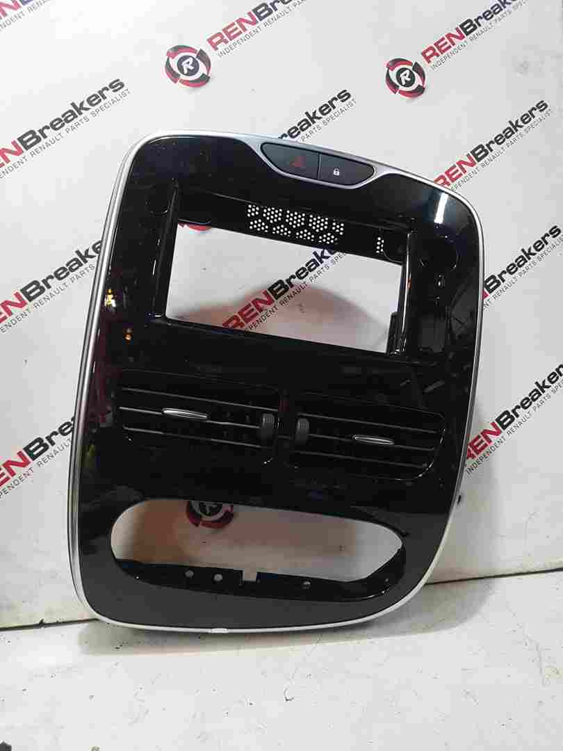 Thumb 4 Renault Clio MK4 2013-2019 Centre Heater Vents + Chrome Black Surround Trim