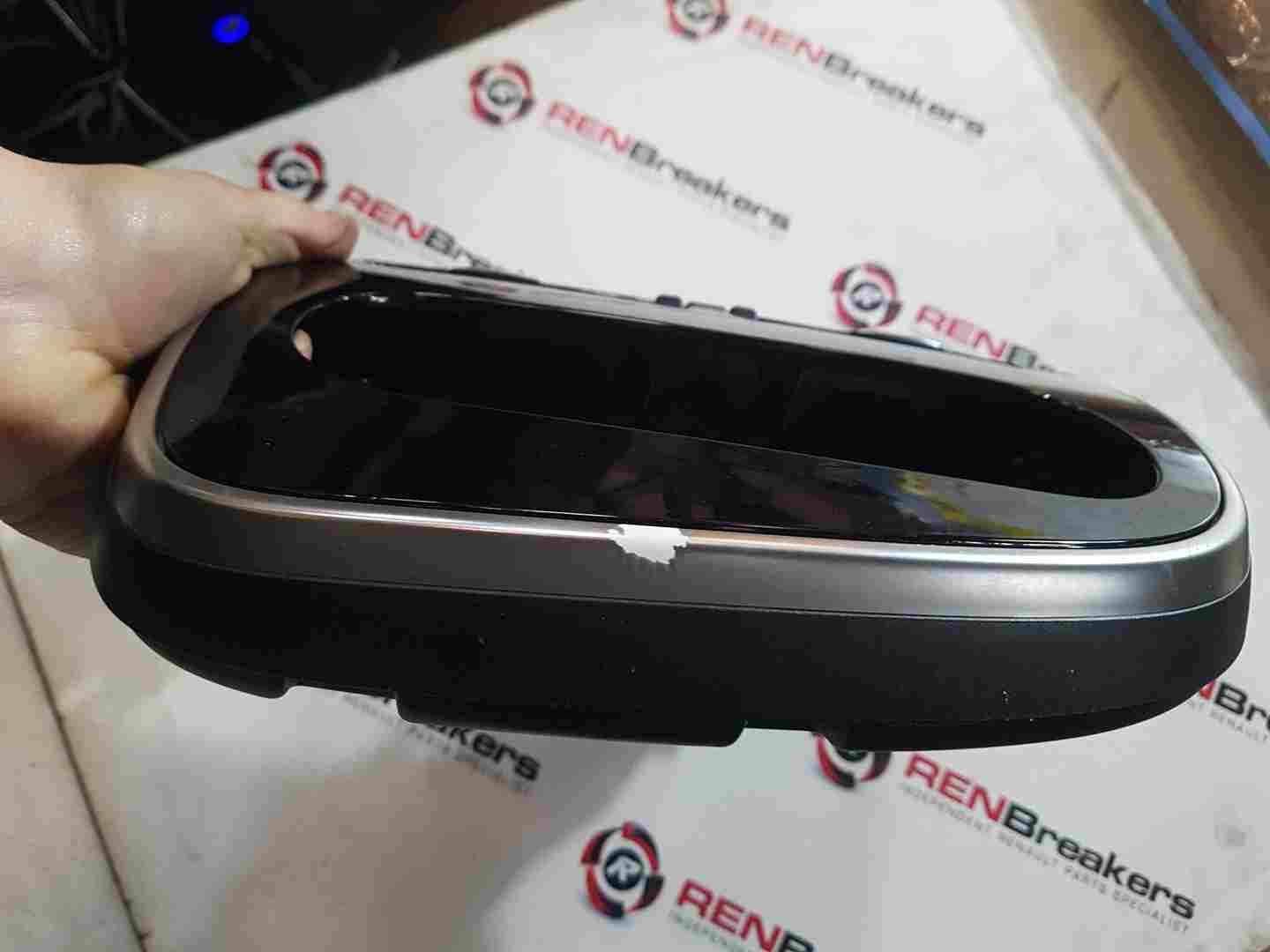Thumb 8 Renault Clio MK4 2013-2019 Centre Heater Vents + Chrome Black Surround Trim