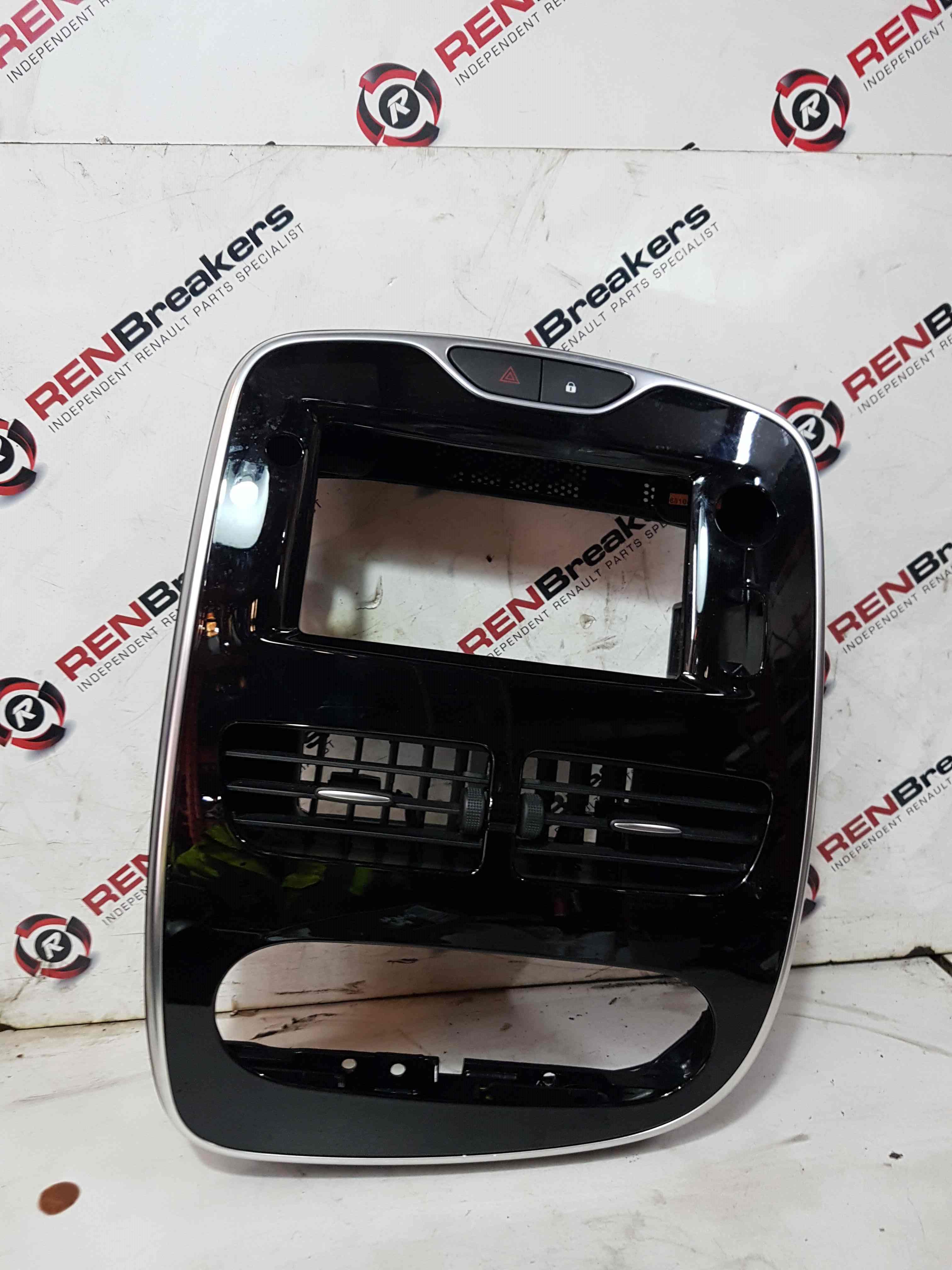 Thumb 2 Renault Clio MK4 2013-2019 Centre Heater Vents + Chrome Black Surround Trim