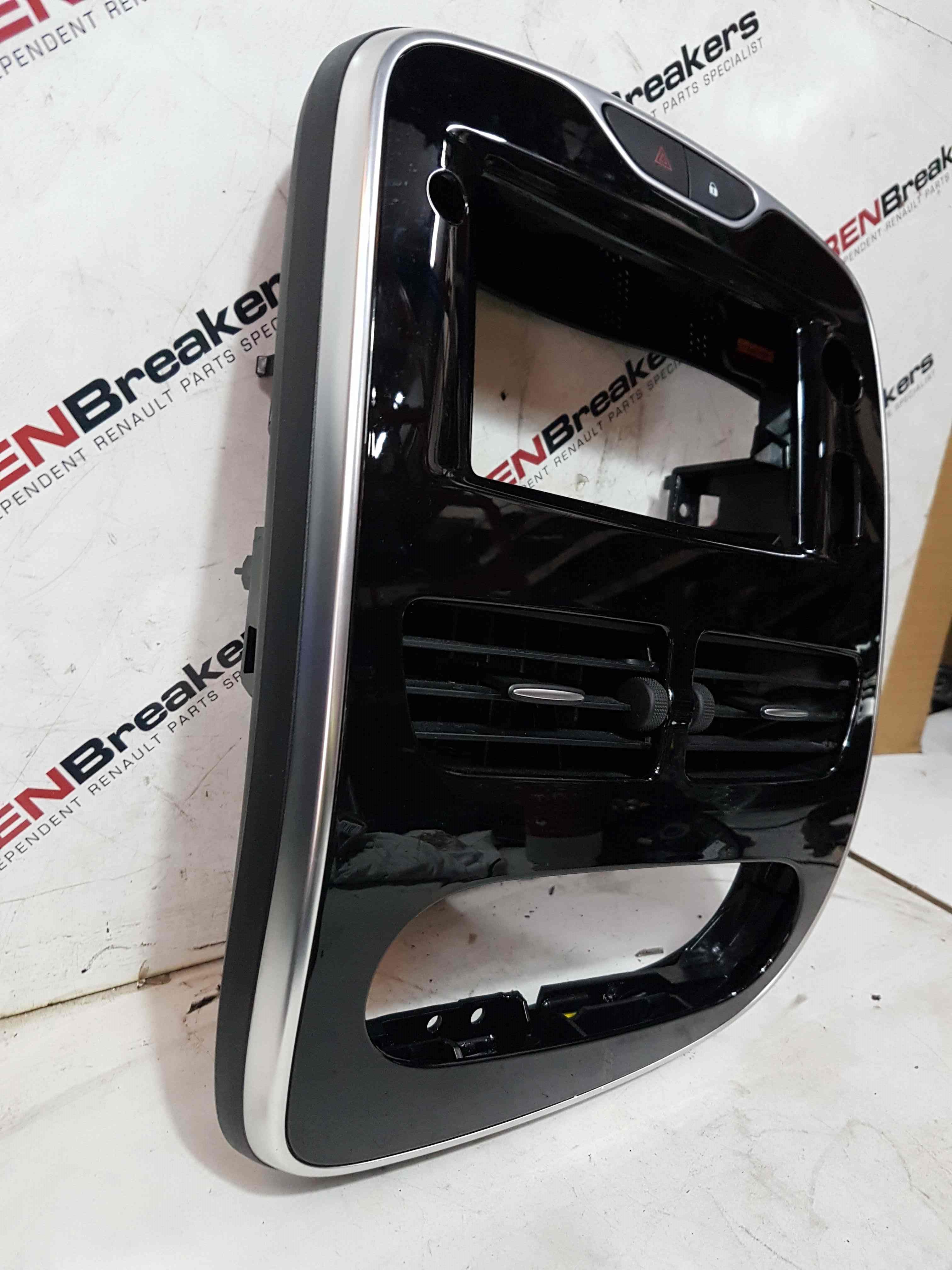 Thumb 4 Renault Clio MK4 2013-2019 Centre Heater Vents + Chrome Black Surround Trim