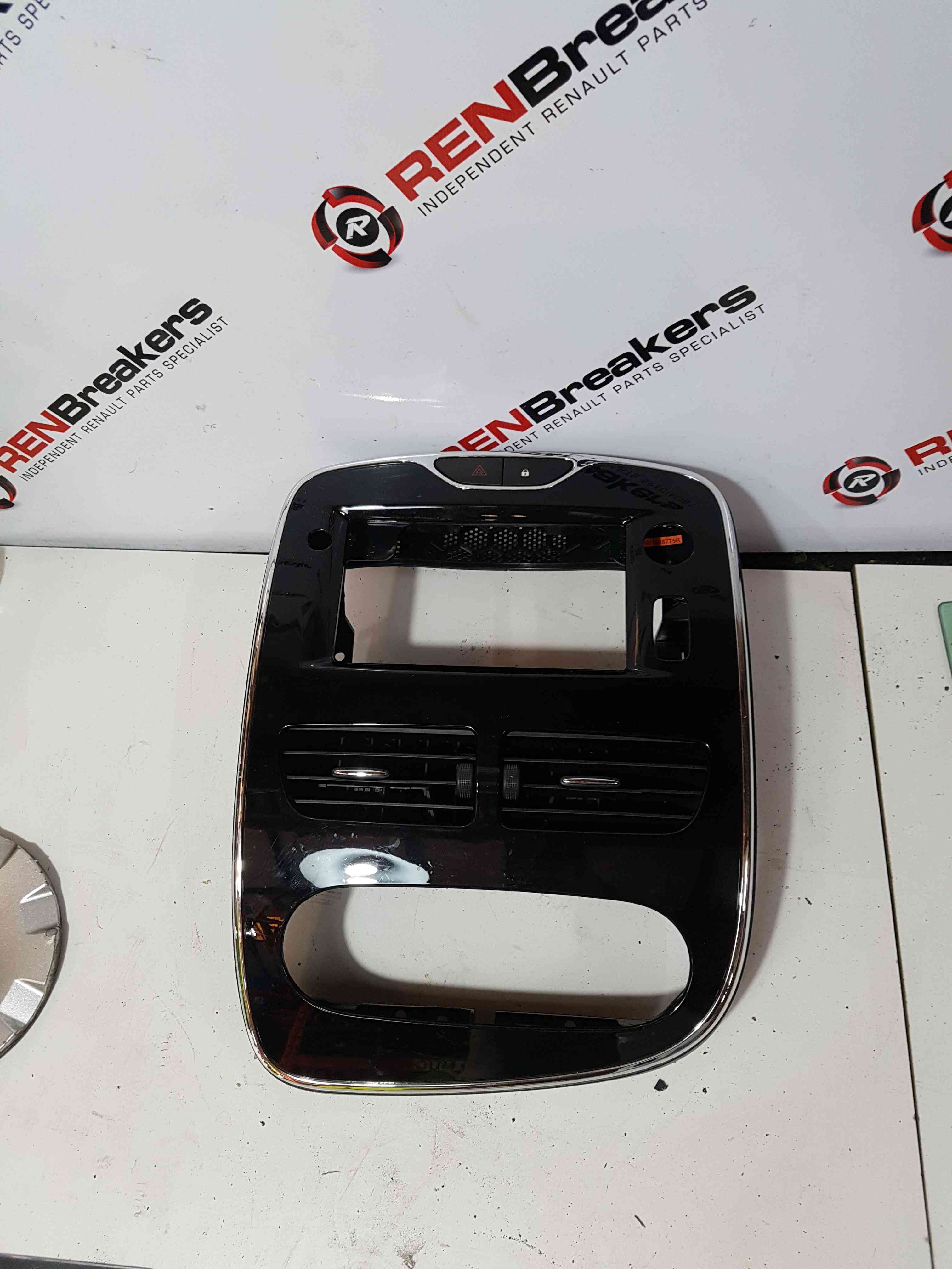 Thumb 2 Renault Clio MK4 2013-2019 Centre Heater Vents + Chrome Black Surround Trim