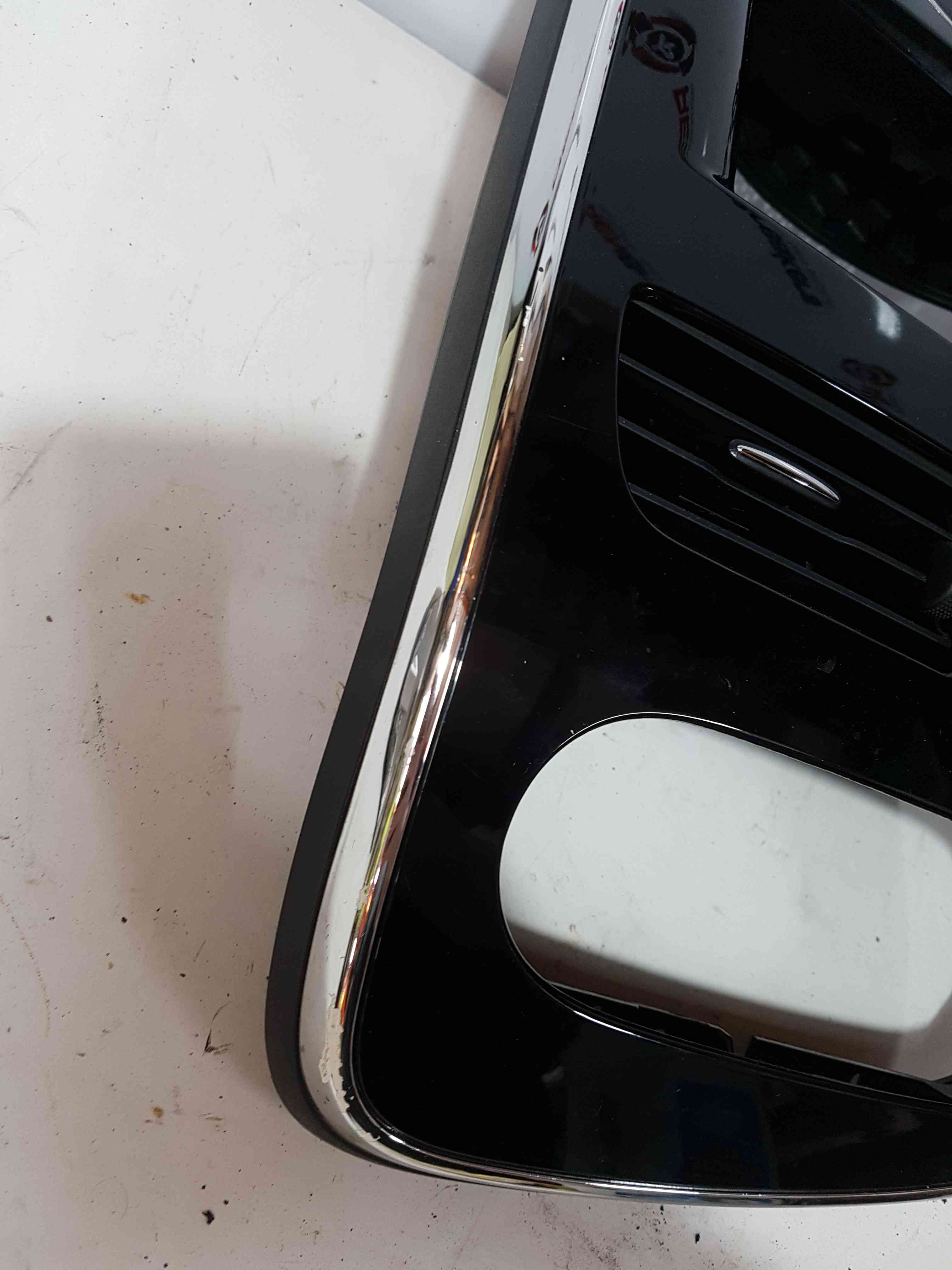 Thumb 4 Renault Clio MK4 2013-2019 Centre Heater Vents + Chrome Black Surround Trim