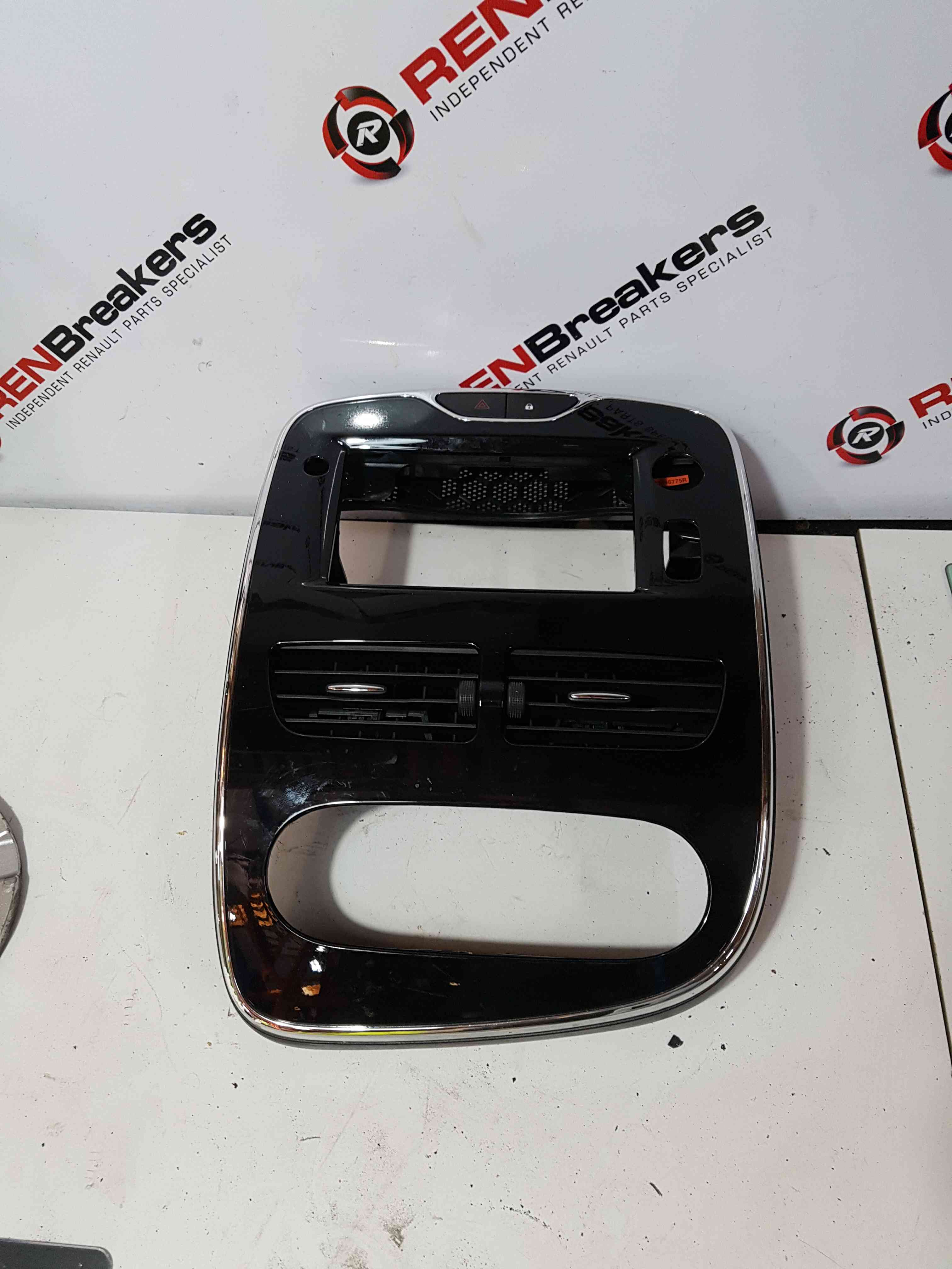 Thumb 6 Renault Clio MK4 2013-2019 Centre Heater Vents + Chrome Black Surround Trim