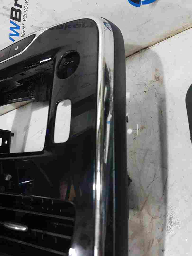 Thumb 7 Renault Clio MK4 2013-2019 Centre Media Player Heater Chrome Black Surround Trim