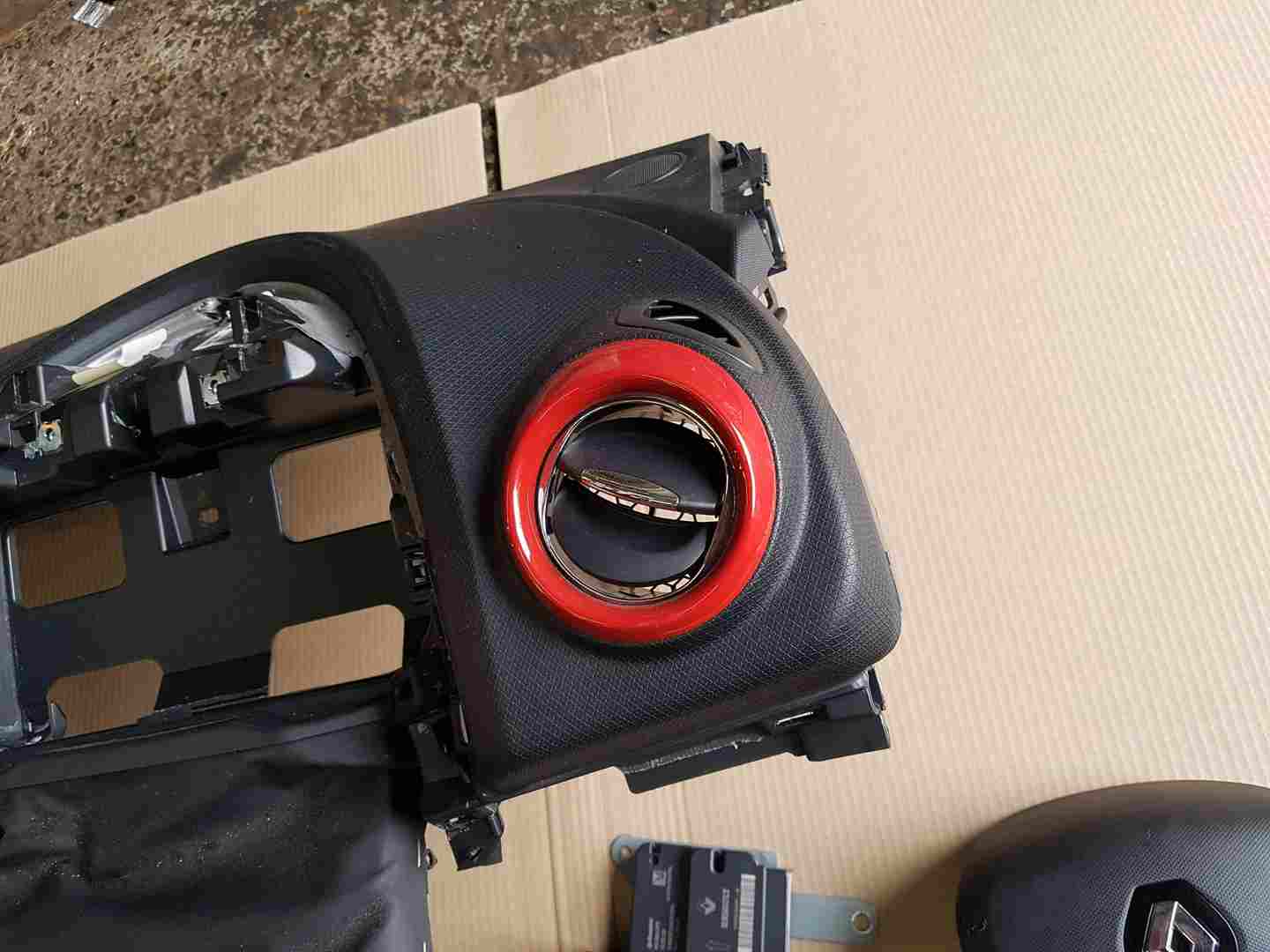 Thumb 2 Renault Clio MK4 2013-2019 Dashboard Airbag KIT Steering Airbag Module Belts