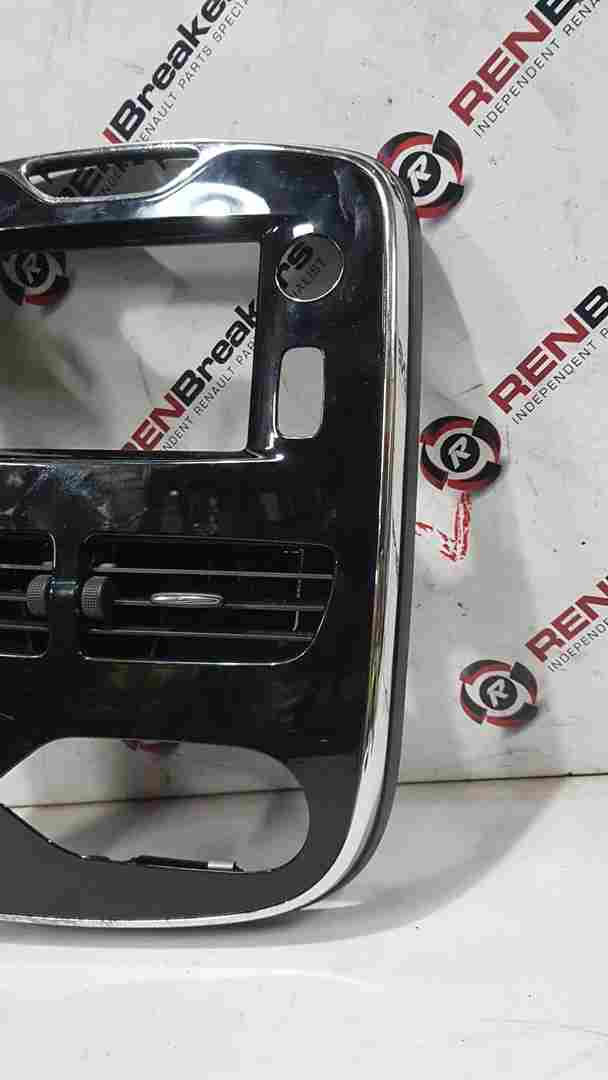 Thumb 3 Renault Clio MK4 2013-2019 Dashboard Centre Heater Controls Surround Gloss Black