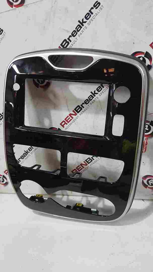 Thumb 3 Renault Clio MK4 2013-2019 Dashboard Centre Heater Controls Surround Gloss Black