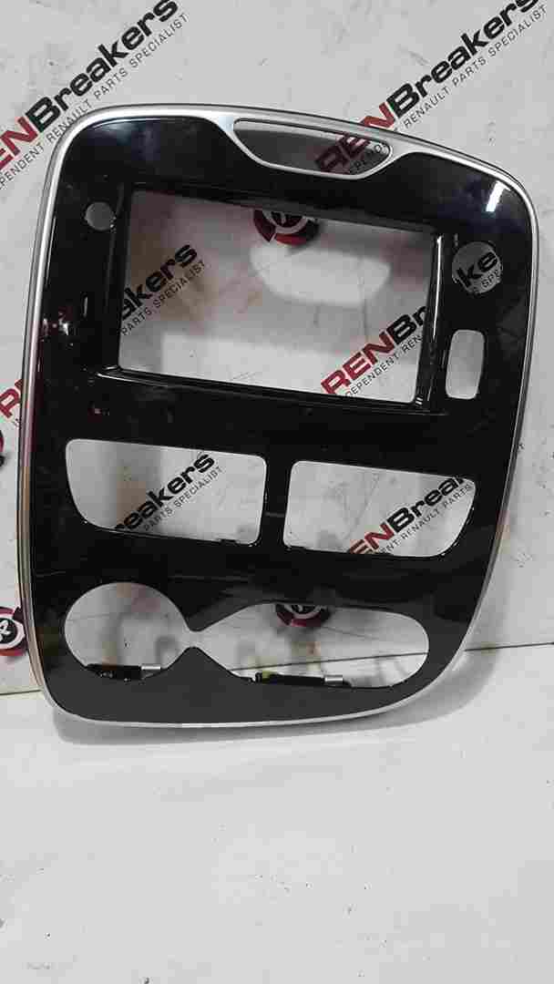 Thumb 6 Renault Clio MK4 2013-2019 Dashboard Centre Heater Controls Surround Gloss Black