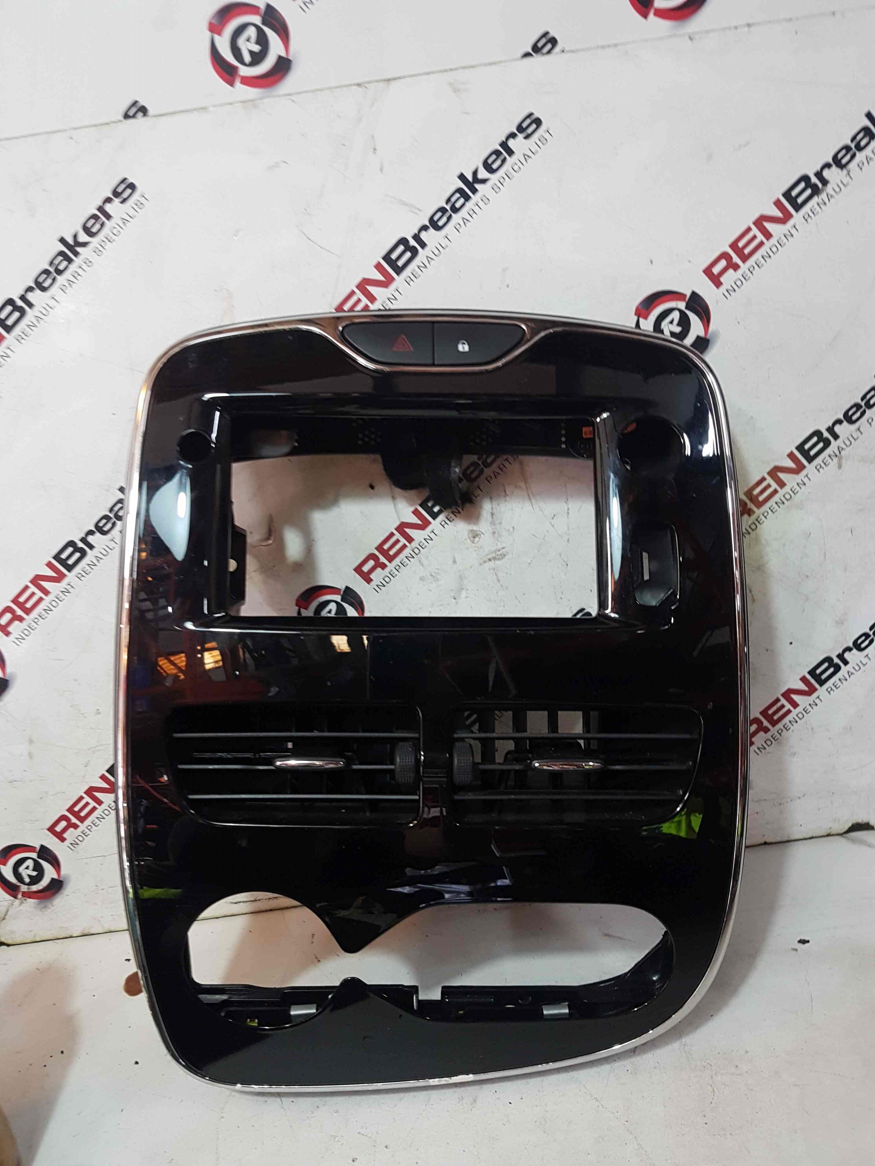 Thumb 6 Renault Clio MK4 2013-2019 Dashboard Centre Heater Controls Surround Gloss Black