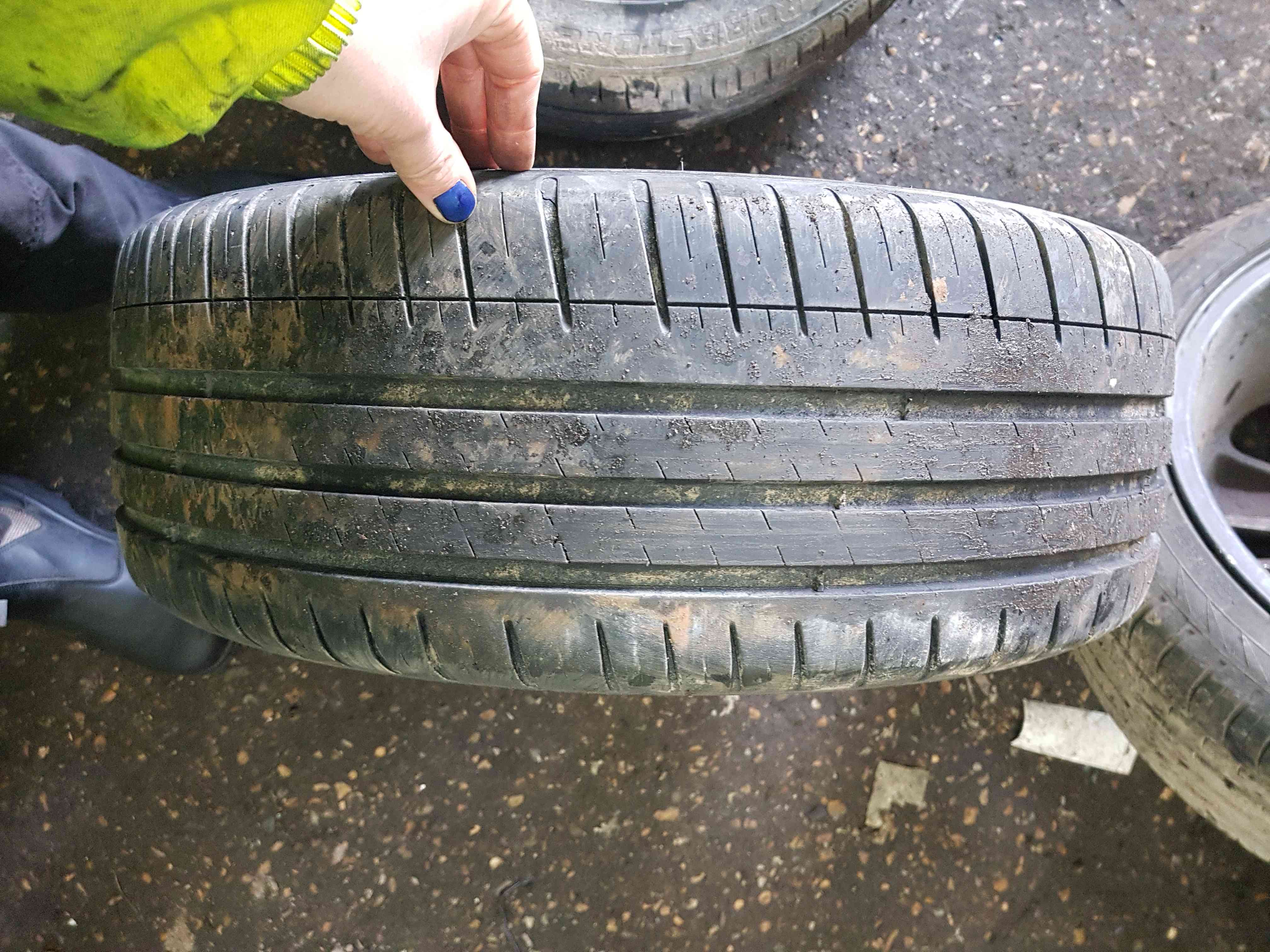 Thumb 9 Renault Clio MK4 2013-2019 Drenalic Alloy Wheel + Tyre 205 45 17 5mm Tread 2/5