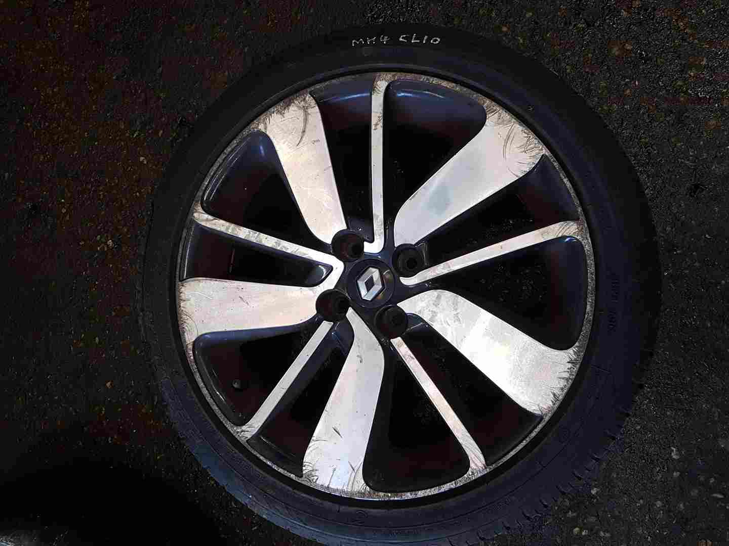 Thumb 4 Renault Clio MK4 2013-2019 Drenalic Alloy Wheel + Tyre 205 45 17 5Mm Tread 3/5