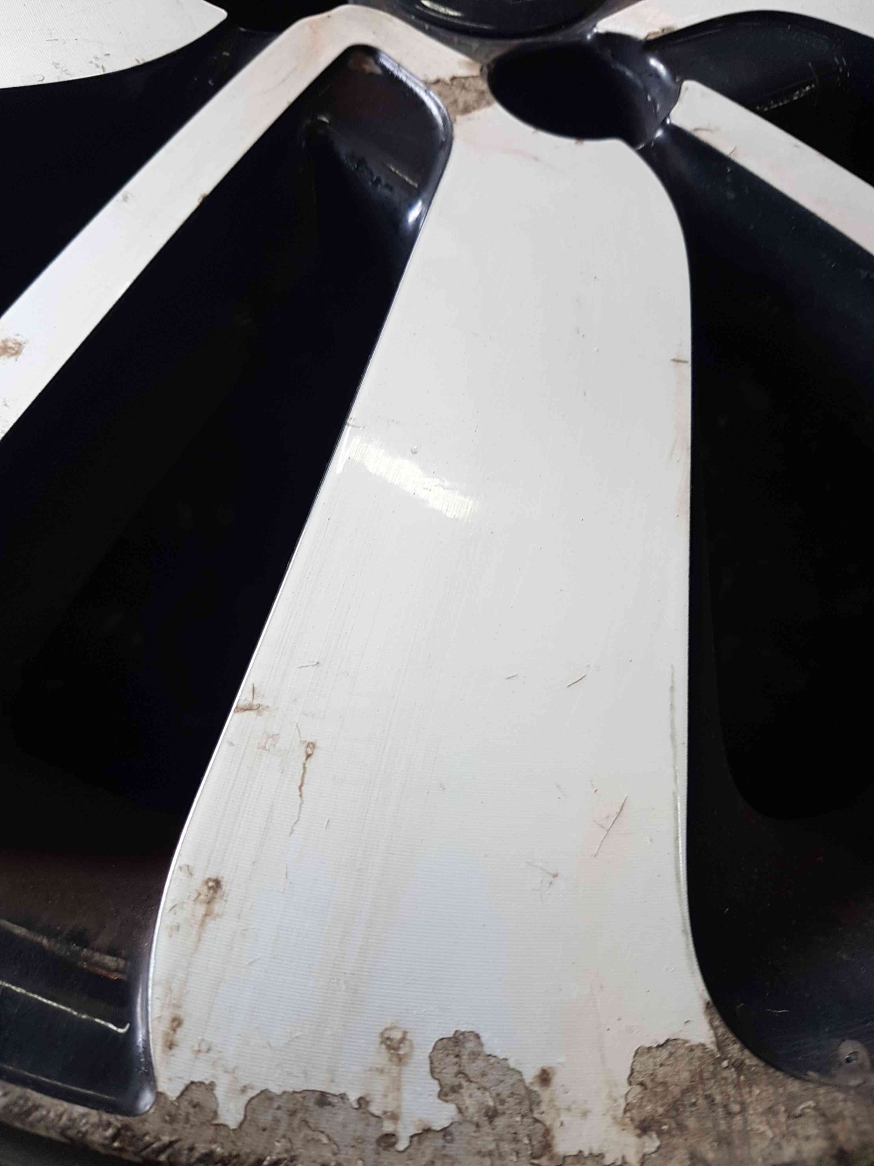 Thumb 4 Renault Clio MK4 2013-2019 Drenalic Alloy Wheel + Tyre 205 45 17 5mm Tread 2/5