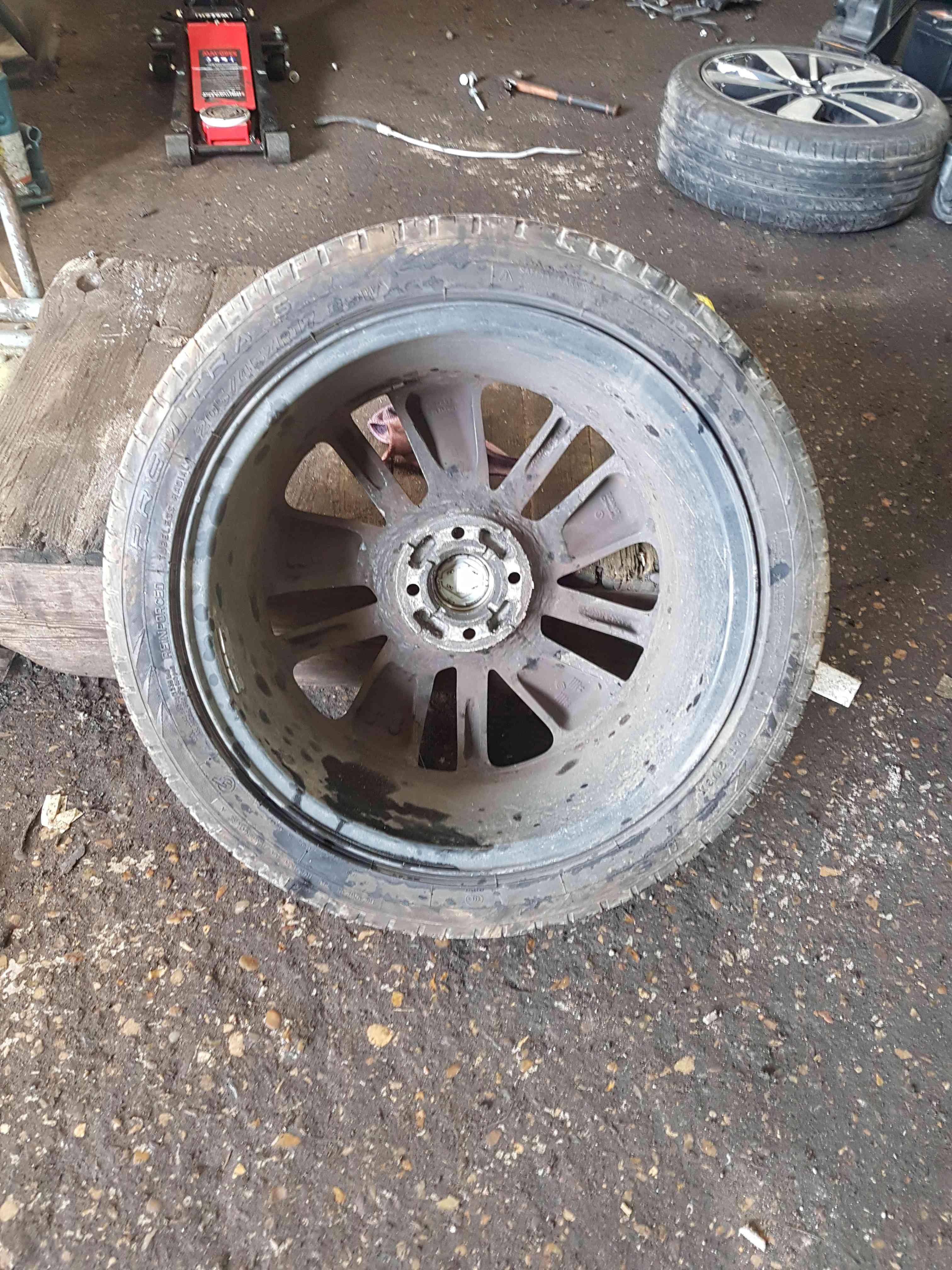 Thumb 10 Renault Clio MK4 2013-2019 Drenalic Alloy Wheel + Tyre 205 45 17 5mm Tread 2/5