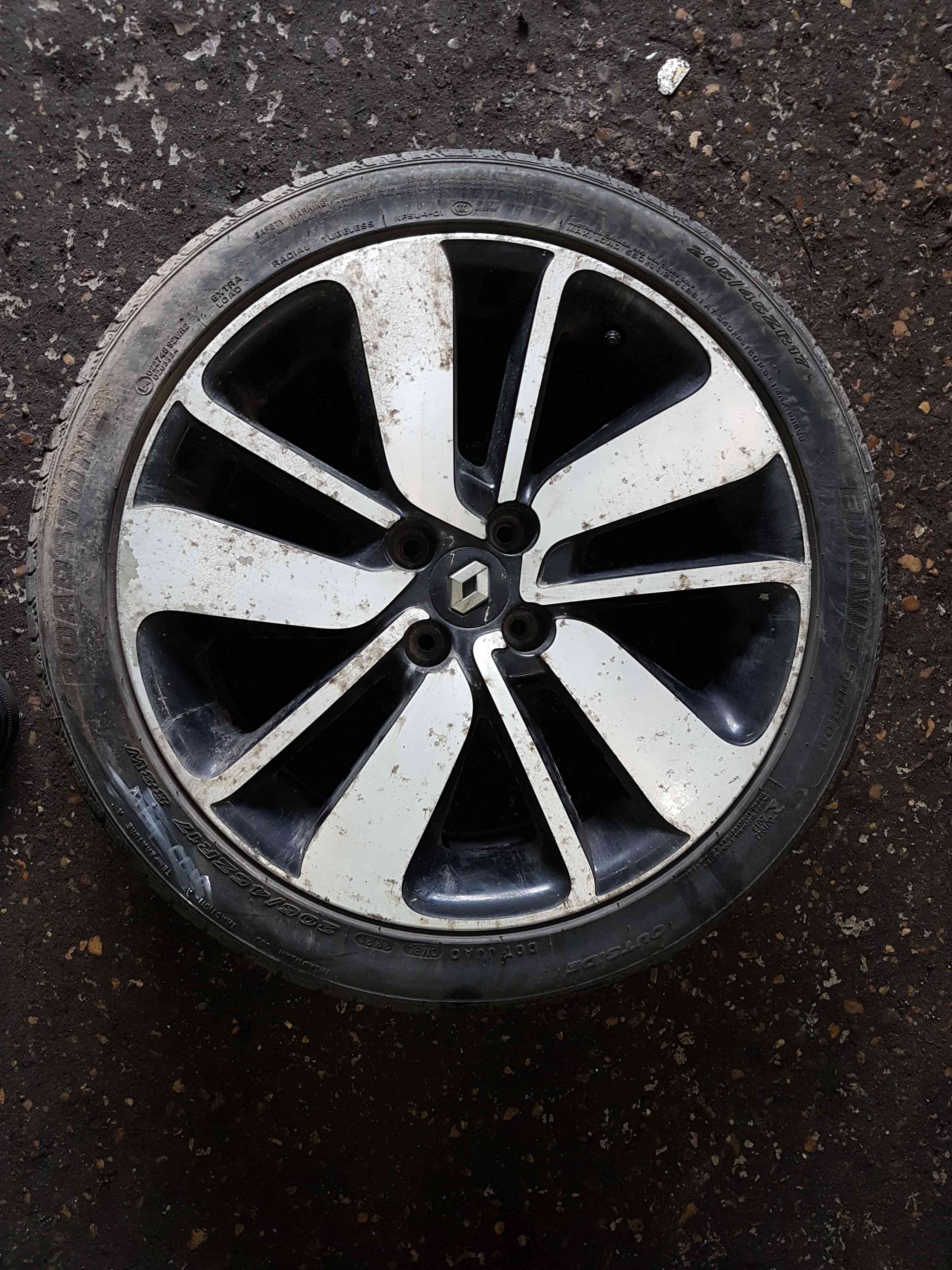 Thumb 10 Renault Clio MK4 2013-2019 Drenalic Alloy Wheel + Tyre 205 45 17 5mm Tread 2/5