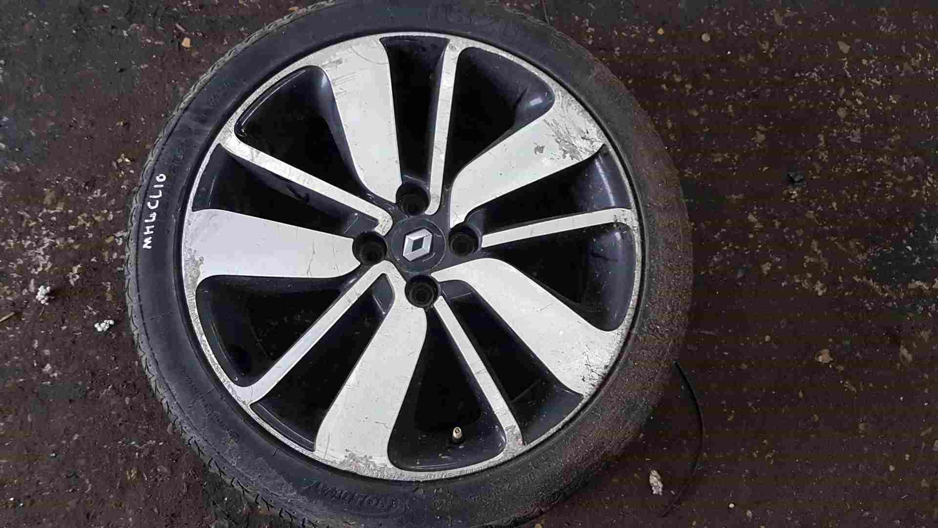 Thumb 5 Renault Clio MK4 2013-2019 Drenalic Alloy Wheel 17inch 3/5