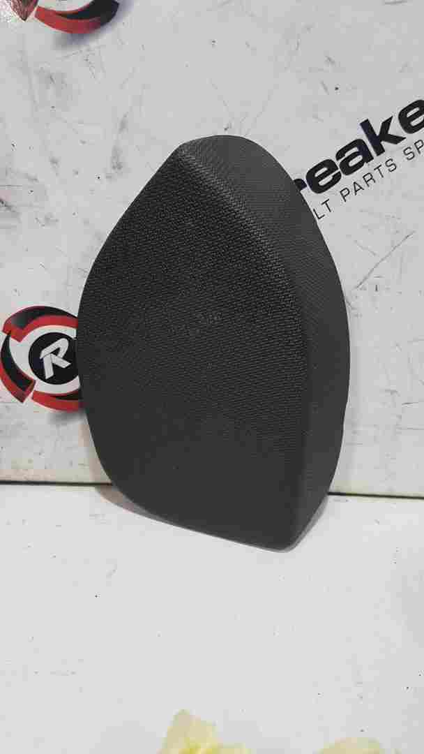 Thumb 5 Renault Clio MK4 2013-2019 Driver OSR Rear Boot Panel Trim Light 849226644R
