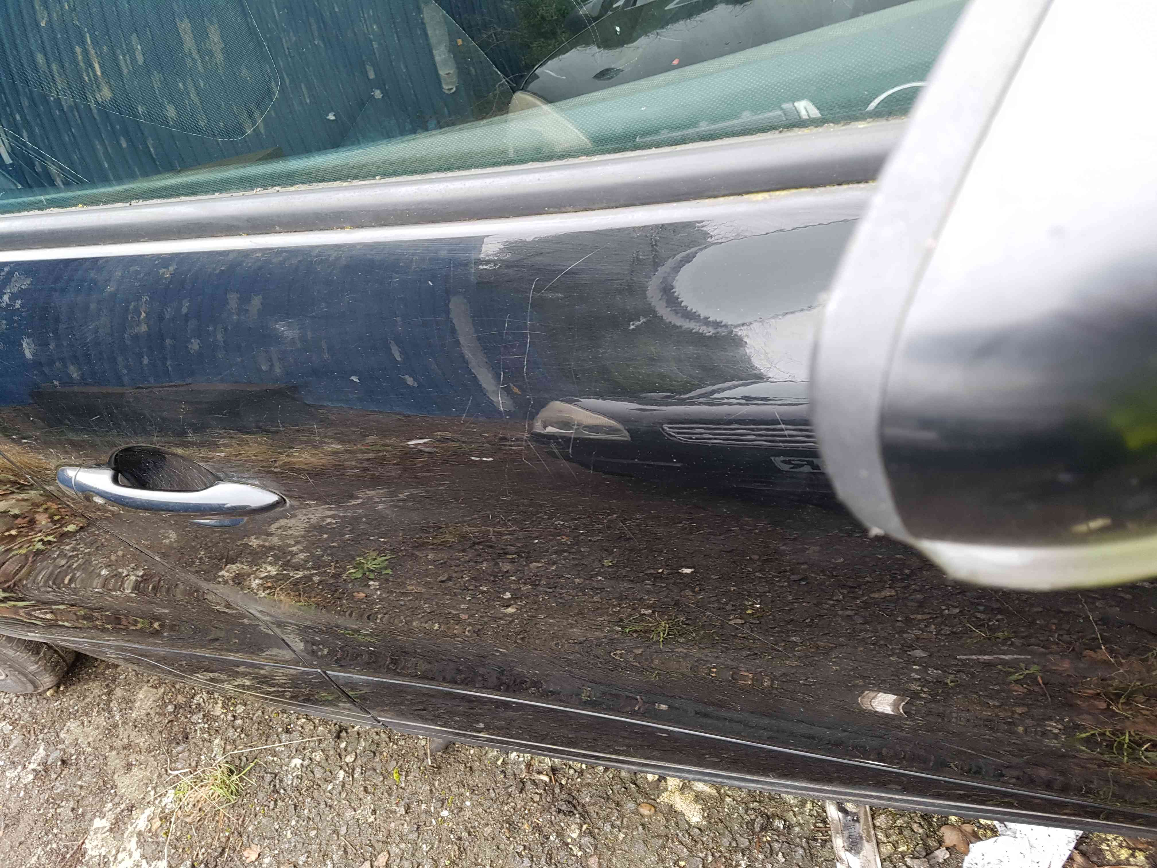 Thumb 3 Renault Clio MK4 2013-2019 Drivers OSF Front Door Black Tegne Trim Gloss Black 