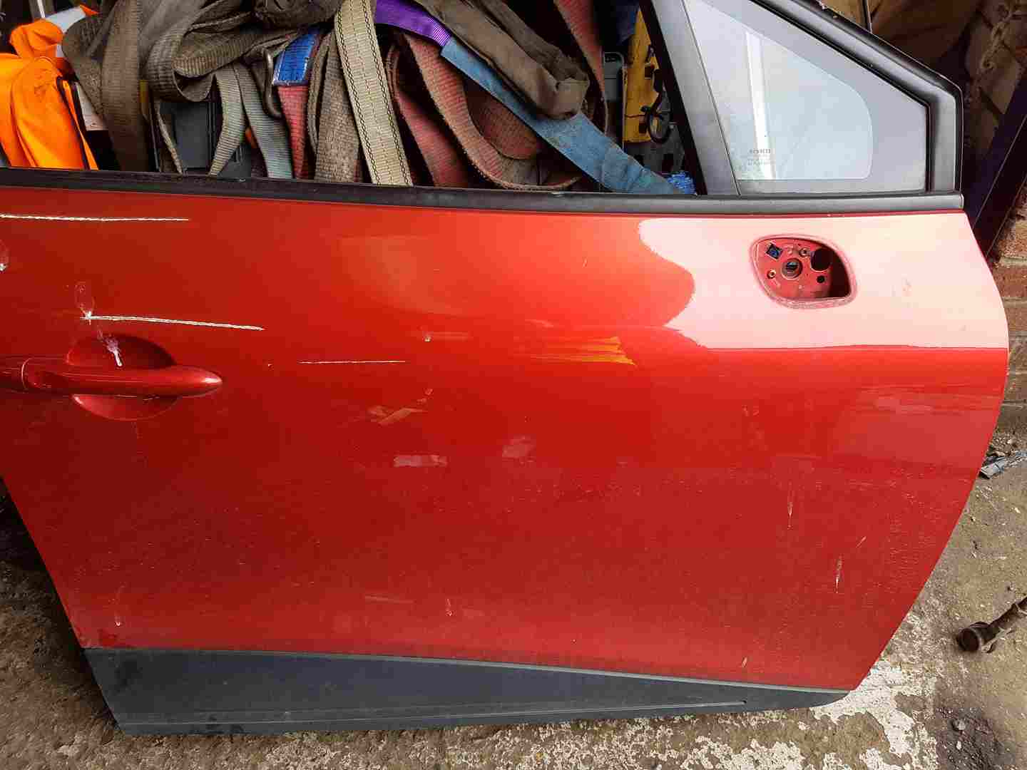 Thumb 2 Renault Clio MK4 2013-2019 Drivers OSF Front Door RED Tennp