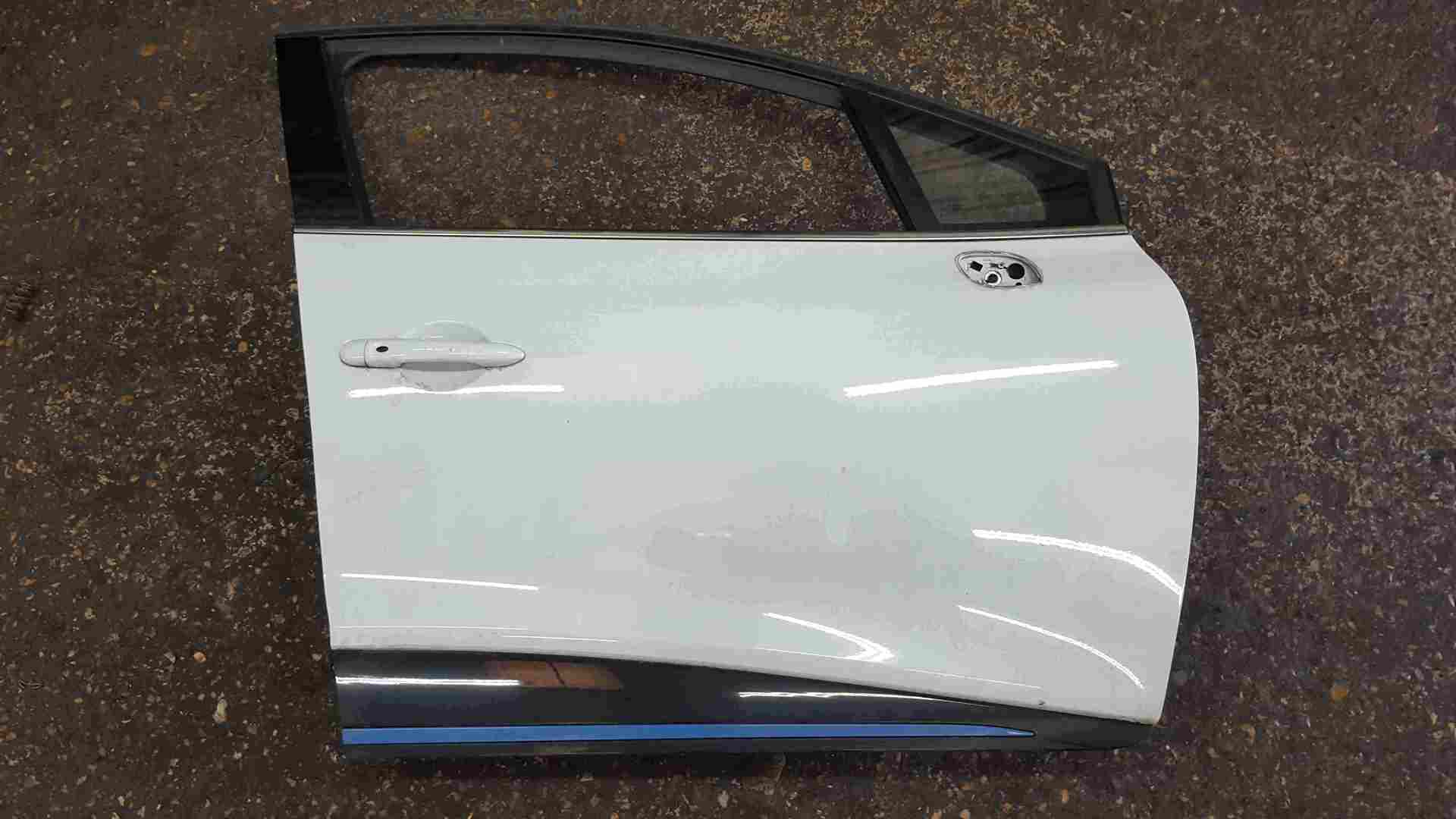 Renault Clio MK4 2013-2019 Drivers OSF Front Door White OV369