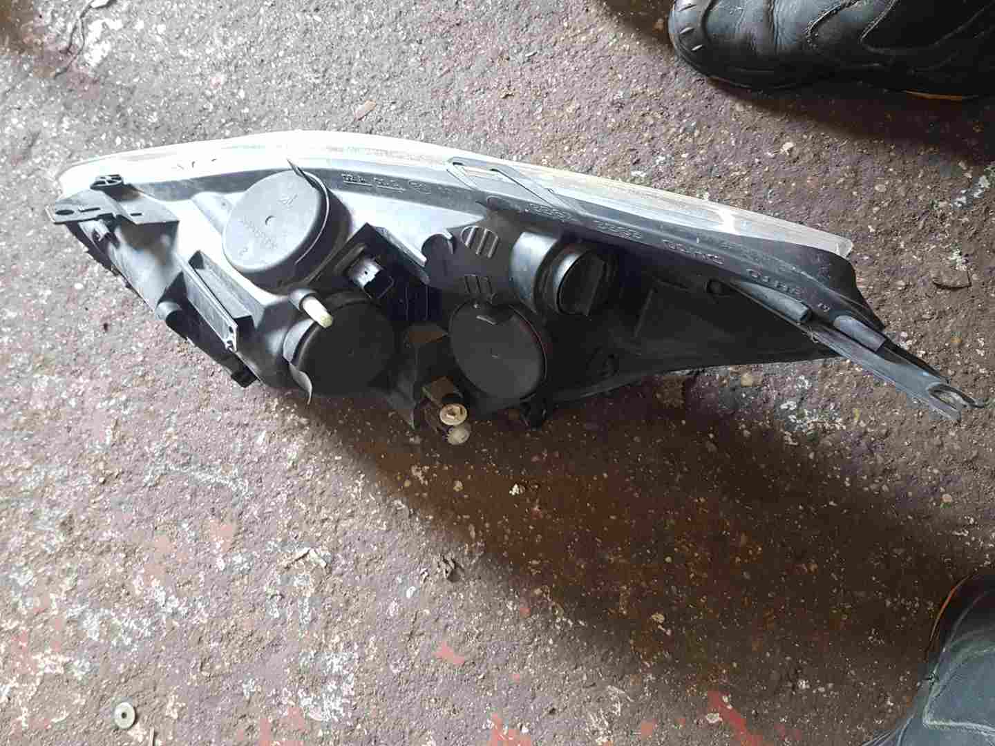 Thumb 4 Renault Clio MK4 2013-2019 Drivers OSF Front Headlight 260102482R