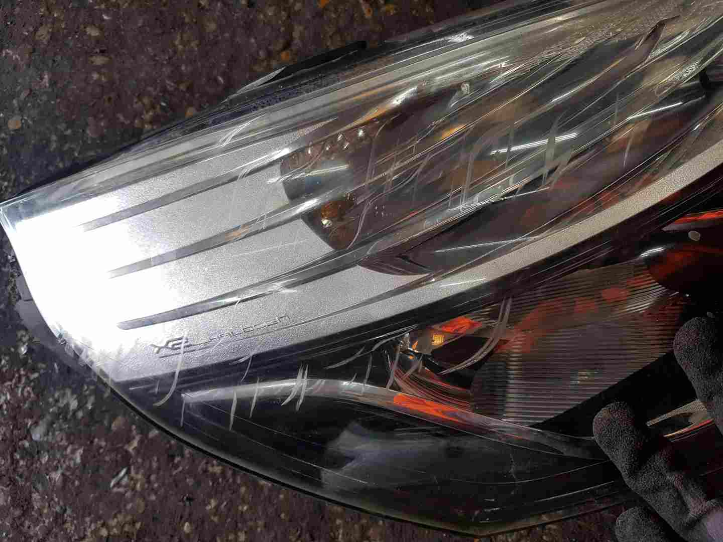 Thumb 2 Renault Clio MK4 2013-2019 Drivers OSF Front Headlight 260102482R Scuff