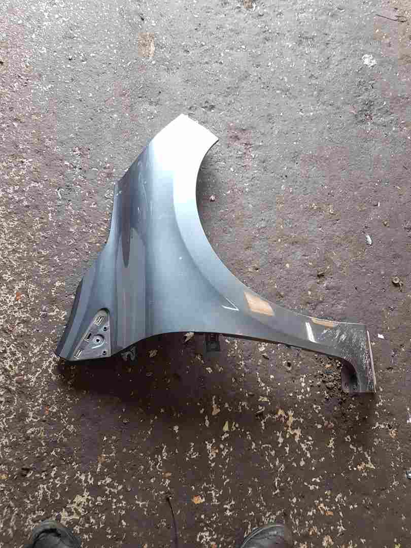 Thumb 5 Renault Clio MK4 2013-2019 Drivers Os OSF Wing Black Tekpn Gray