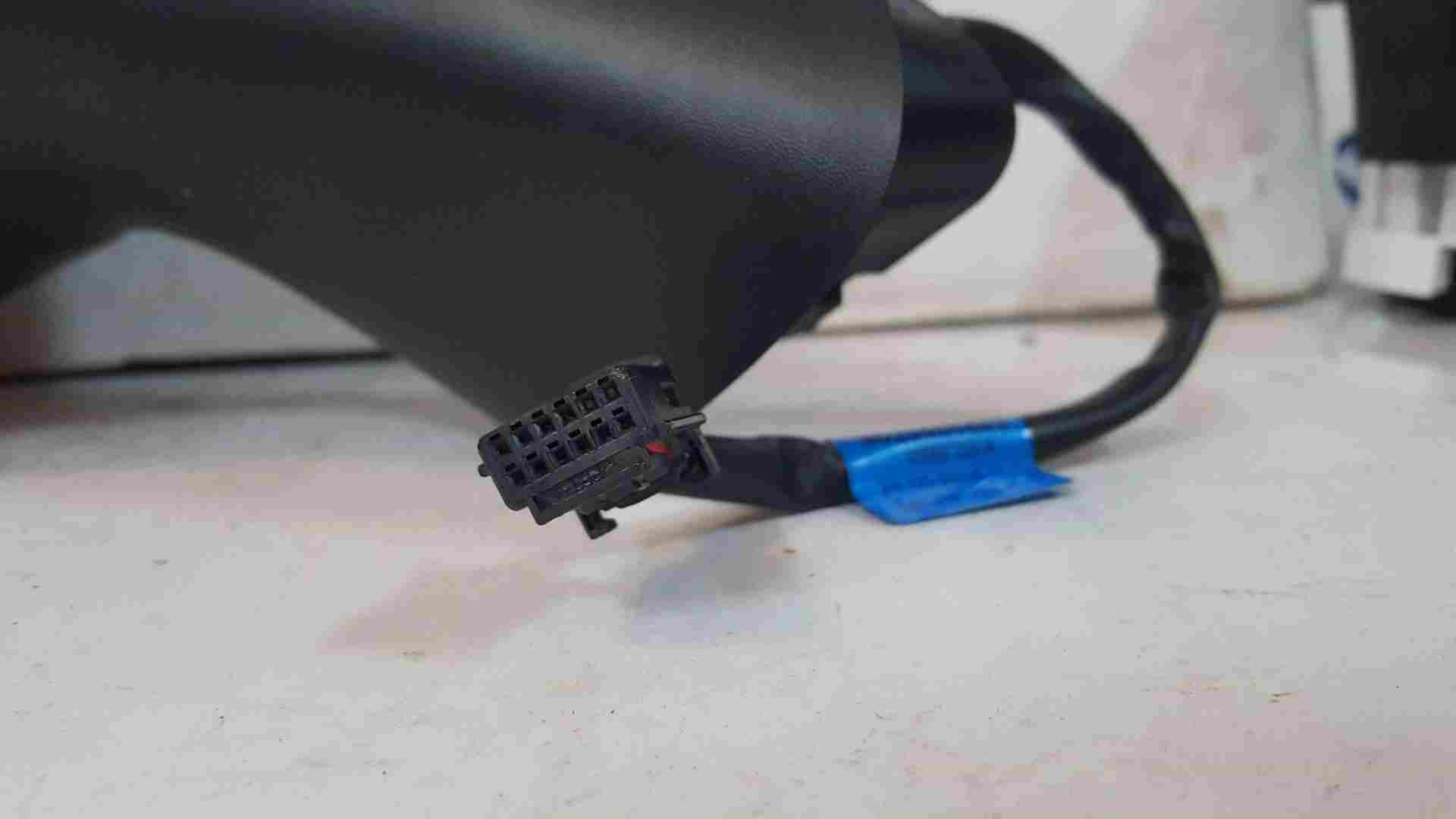 Thumb 3 Renault Clio MK4 2013-2019 Drivers Os Wing Mirror Black Cracked Glass