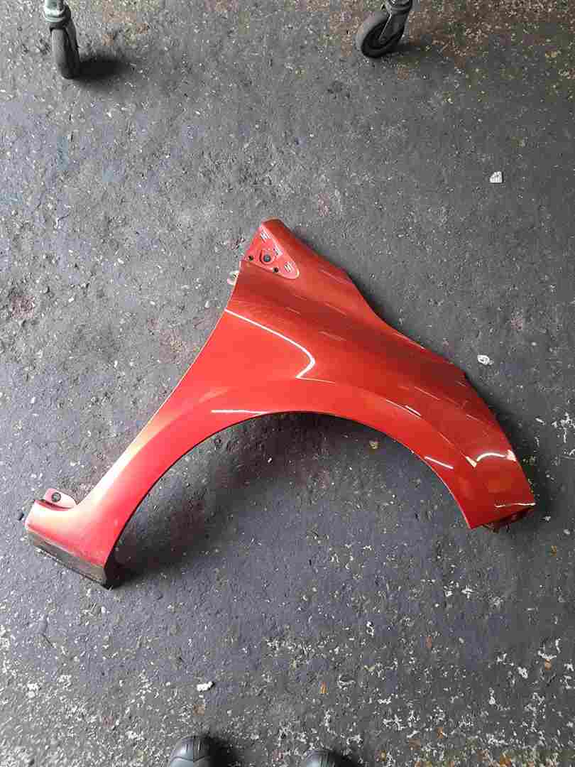 Thumb 2 Renault Clio MK4 2013-2019 Drivers Os Wing RED Tennp KEYED