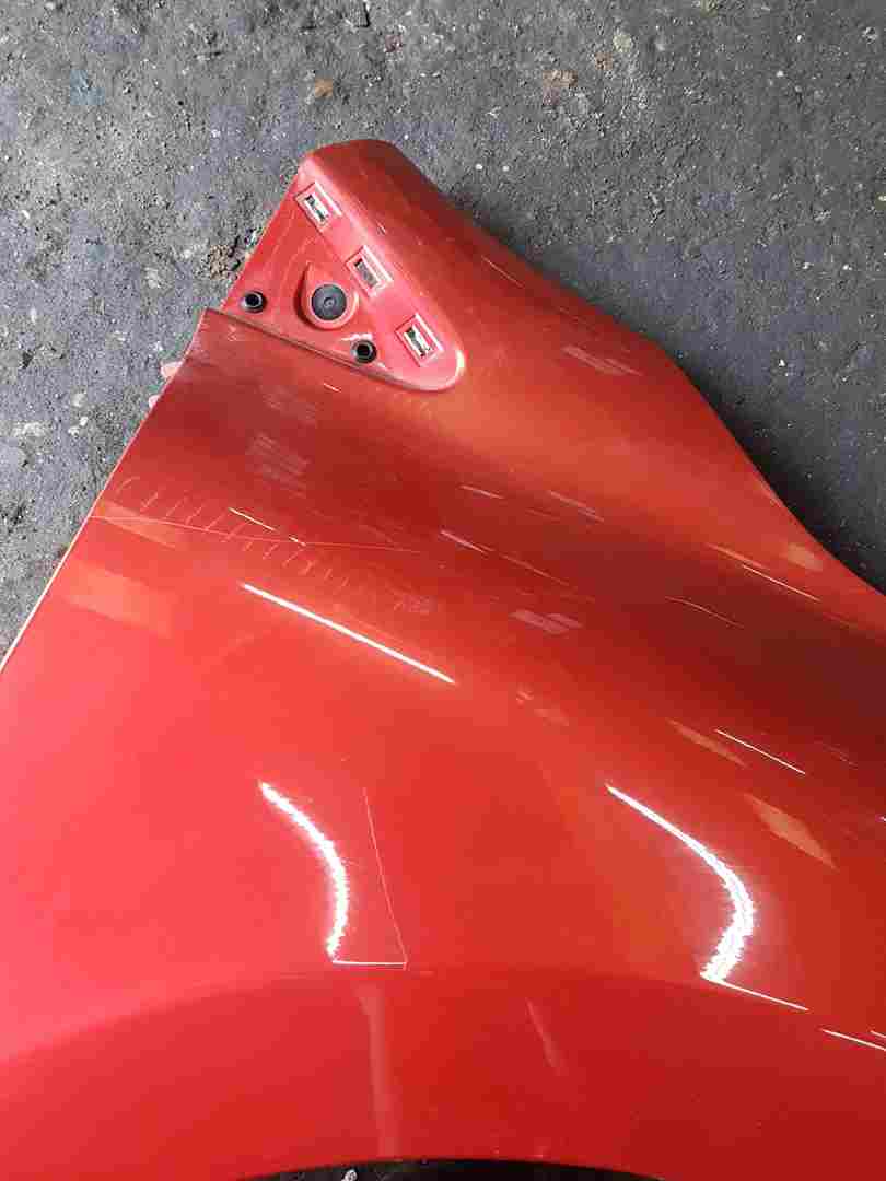 Thumb 3 Renault Clio MK4 2013-2019 Drivers Os Wing RED Tennp KEYED