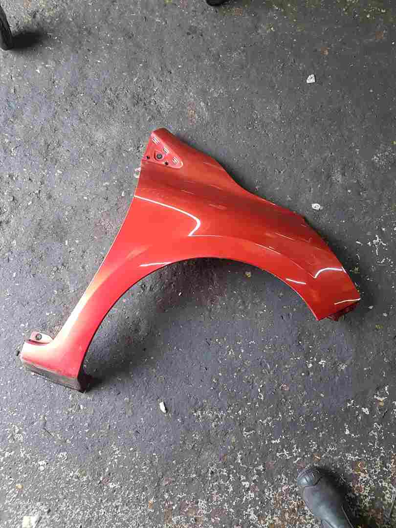 Thumb 6 Renault Clio MK4 2013-2019 Drivers Os Wing RED Tennp KEYED