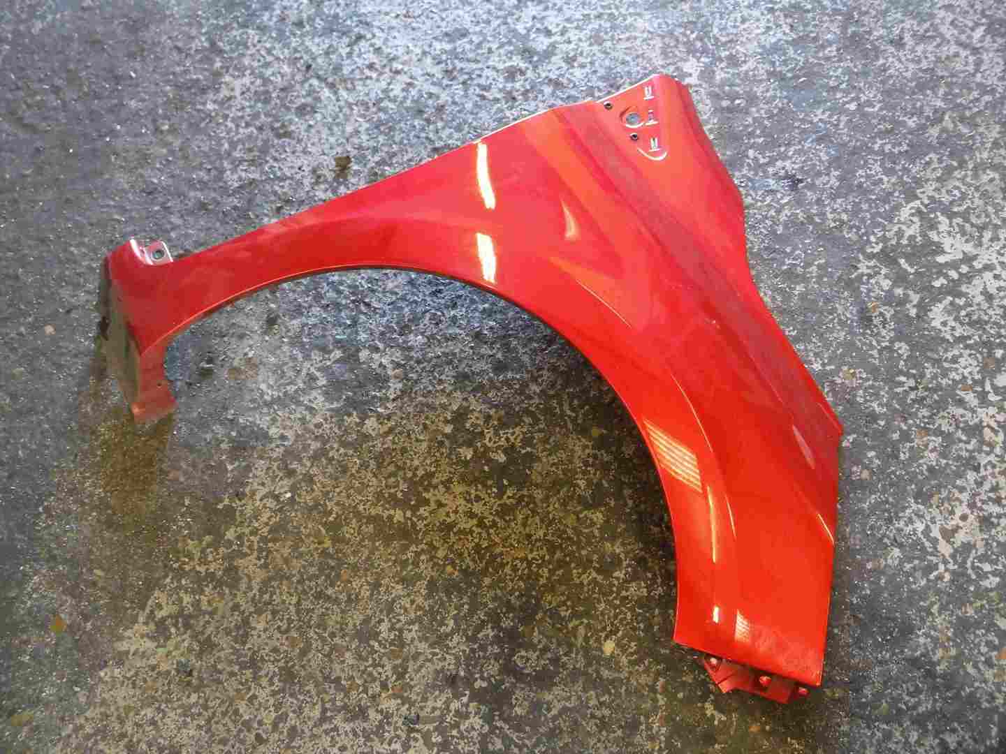 Renault Clio MK4 2013-2019 Drivers Os Wing RED Tennp
