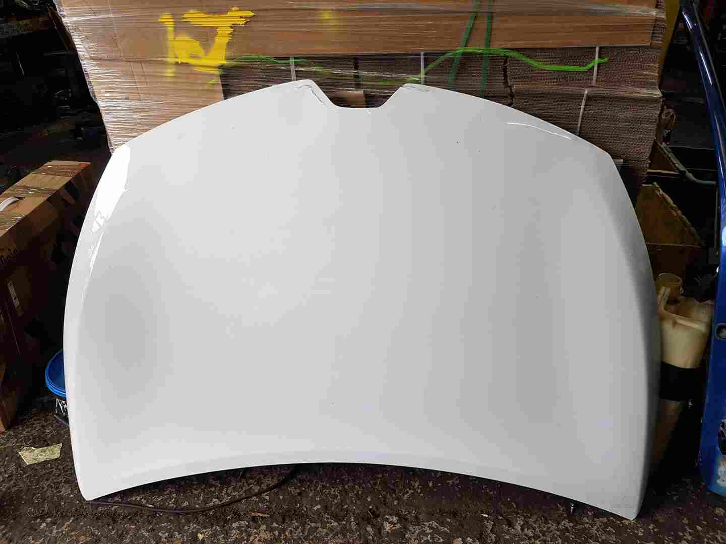 Thumb 2 Renault Clio MK4 2013-2019 Front Bonnet White Ov369