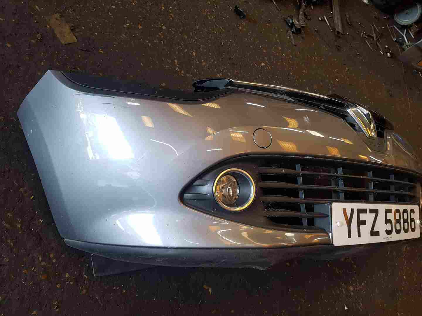 Thumb 5 Renault Clio MK4 2013-2019 Front Bumper Grey Tekng + Grills + Lights