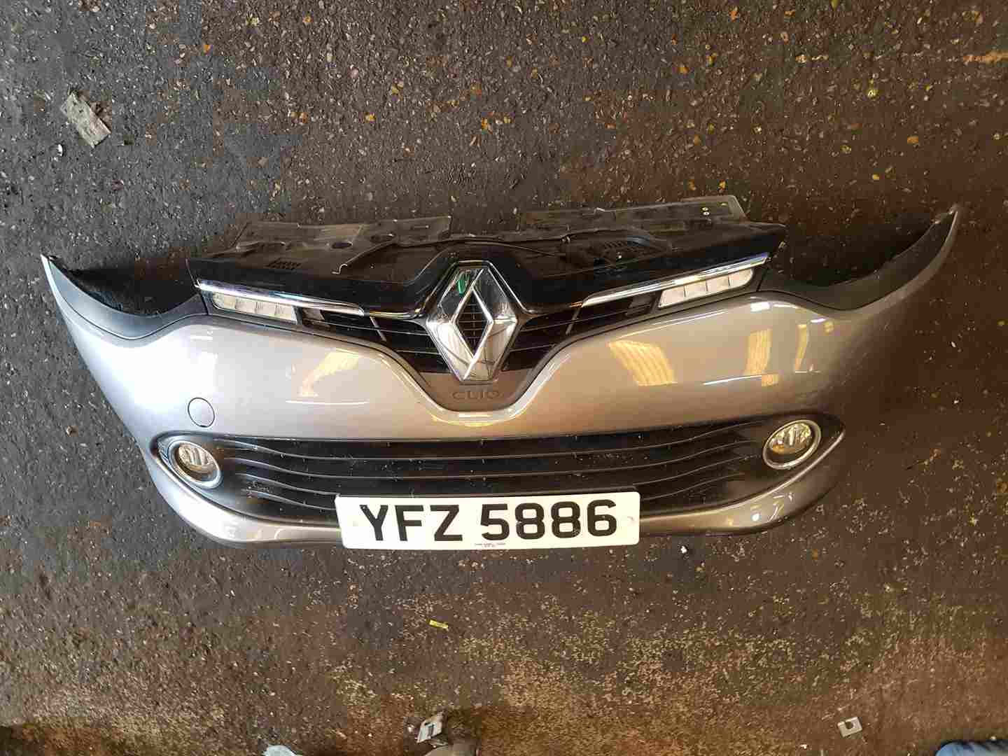 Thumb 8 Renault Clio MK4 2013-2019 Front Bumper Grey Tekng + Grills + Lights