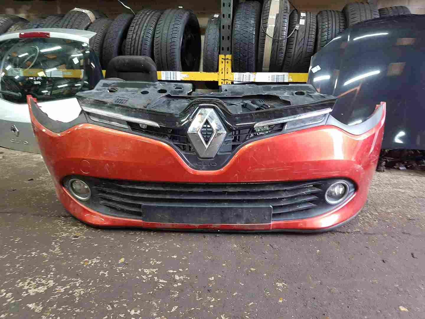 Renault Clio MK4 2013-2019 Front Bumper RED Tennp