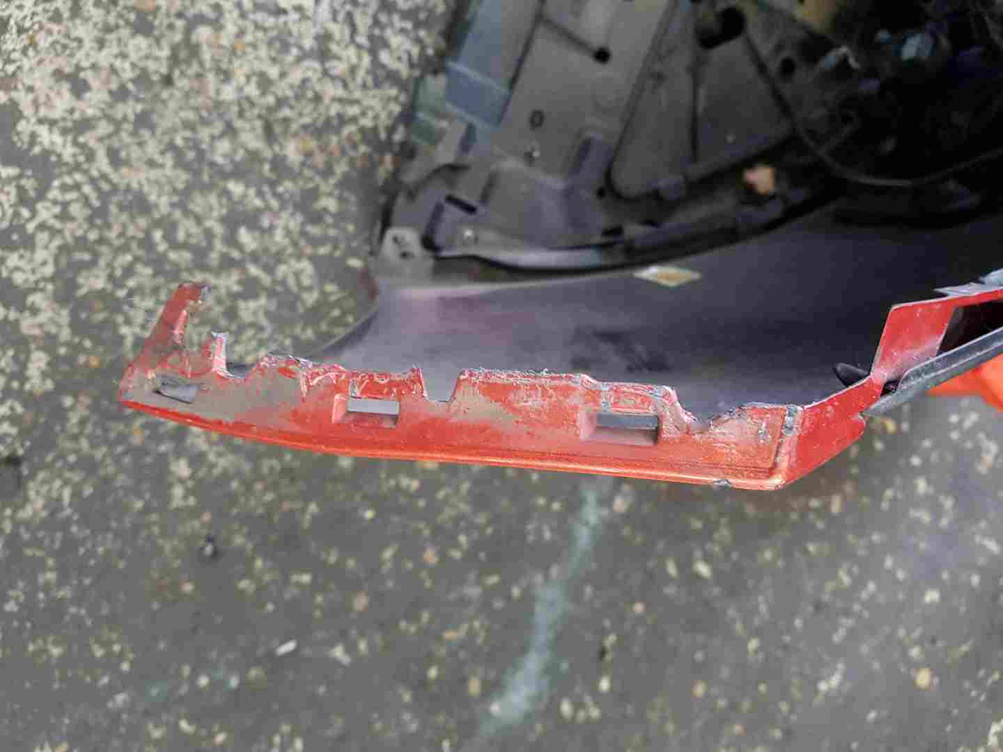 Thumb 4 Renault Clio MK4 2013-2019 Front Bumper RED Tennp