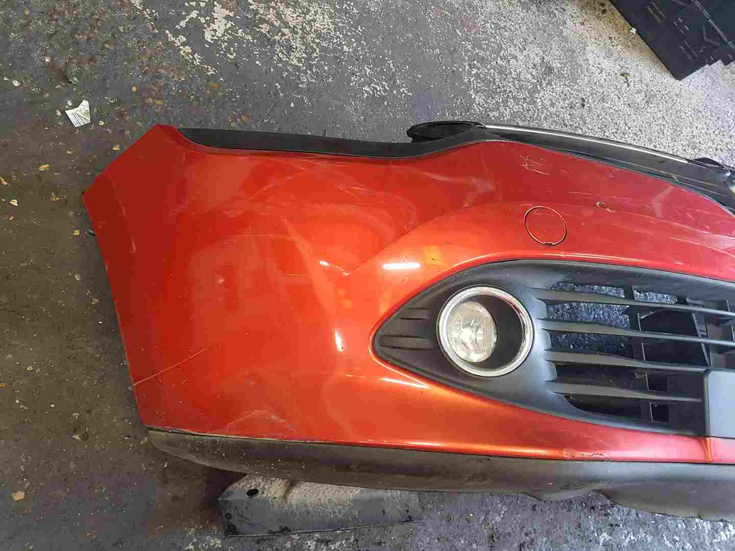 Thumb 3 Renault Clio MK4 2013-2019 Front Bumper RED Tennp
