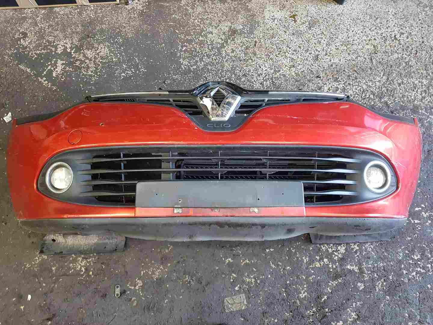 Thumb 4 Renault Clio MK4 2013-2019 Front Bumper RED Tennp