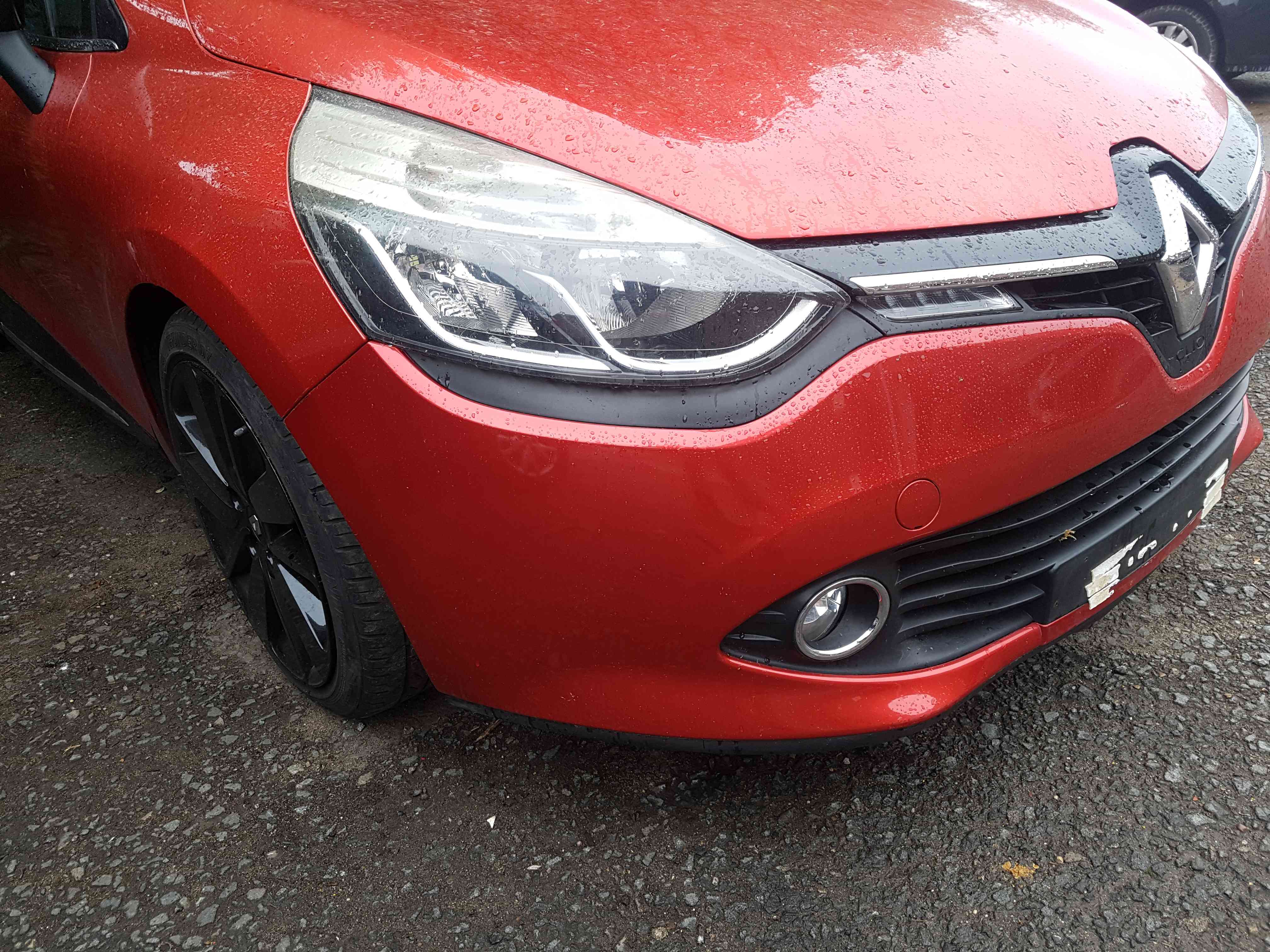 Renault Clio MK4 2013-2019 Front Bumper RED Tennp