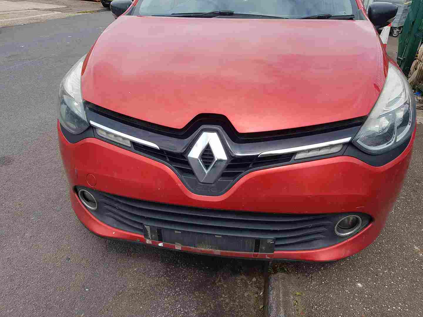 Renault Clio MK4 2013-2019 Front Bumper RED Tennp