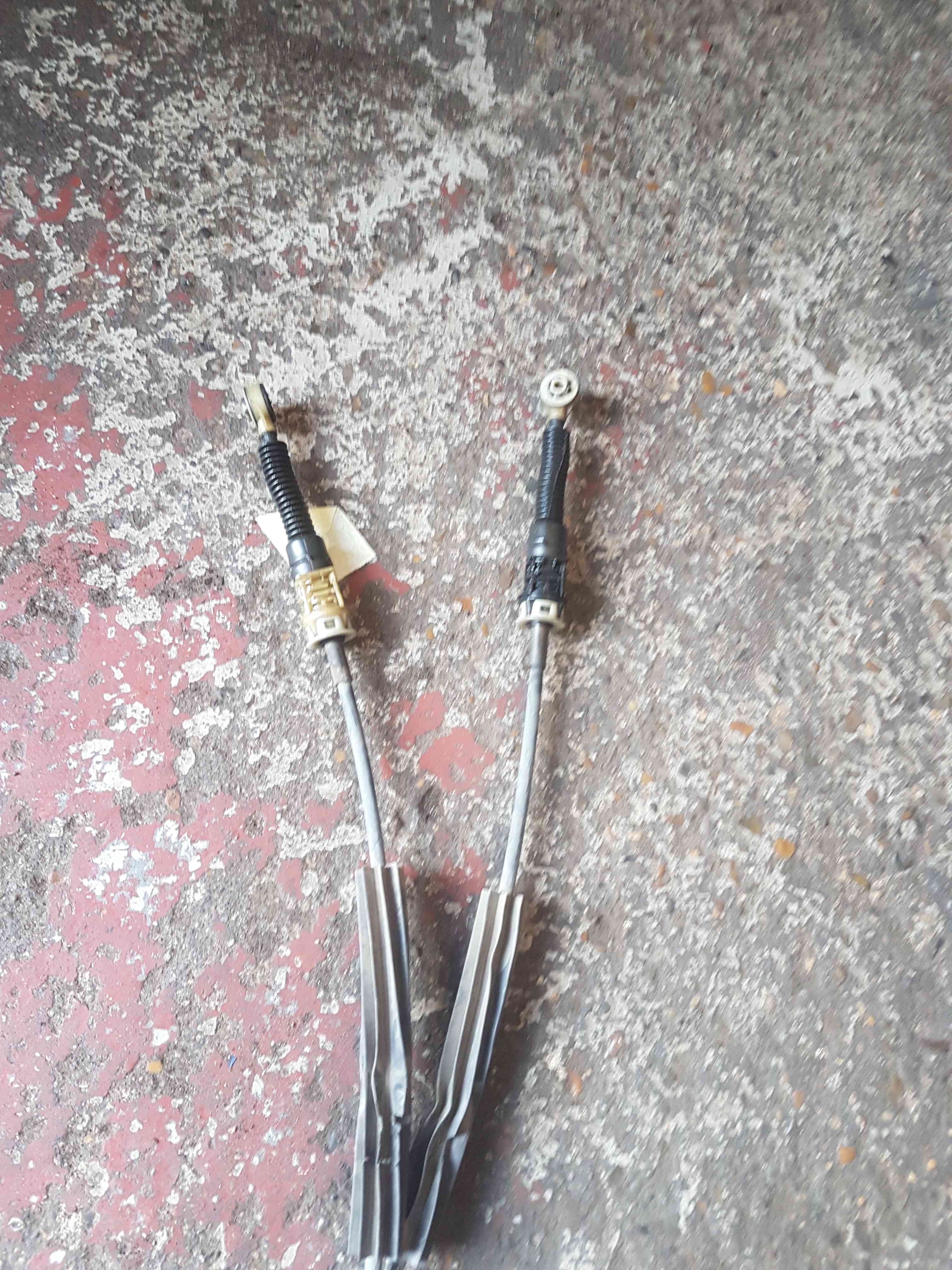 Thumb 3 Renault Clio MK4 2013-2019 Gearstick Mechanism + Cables 