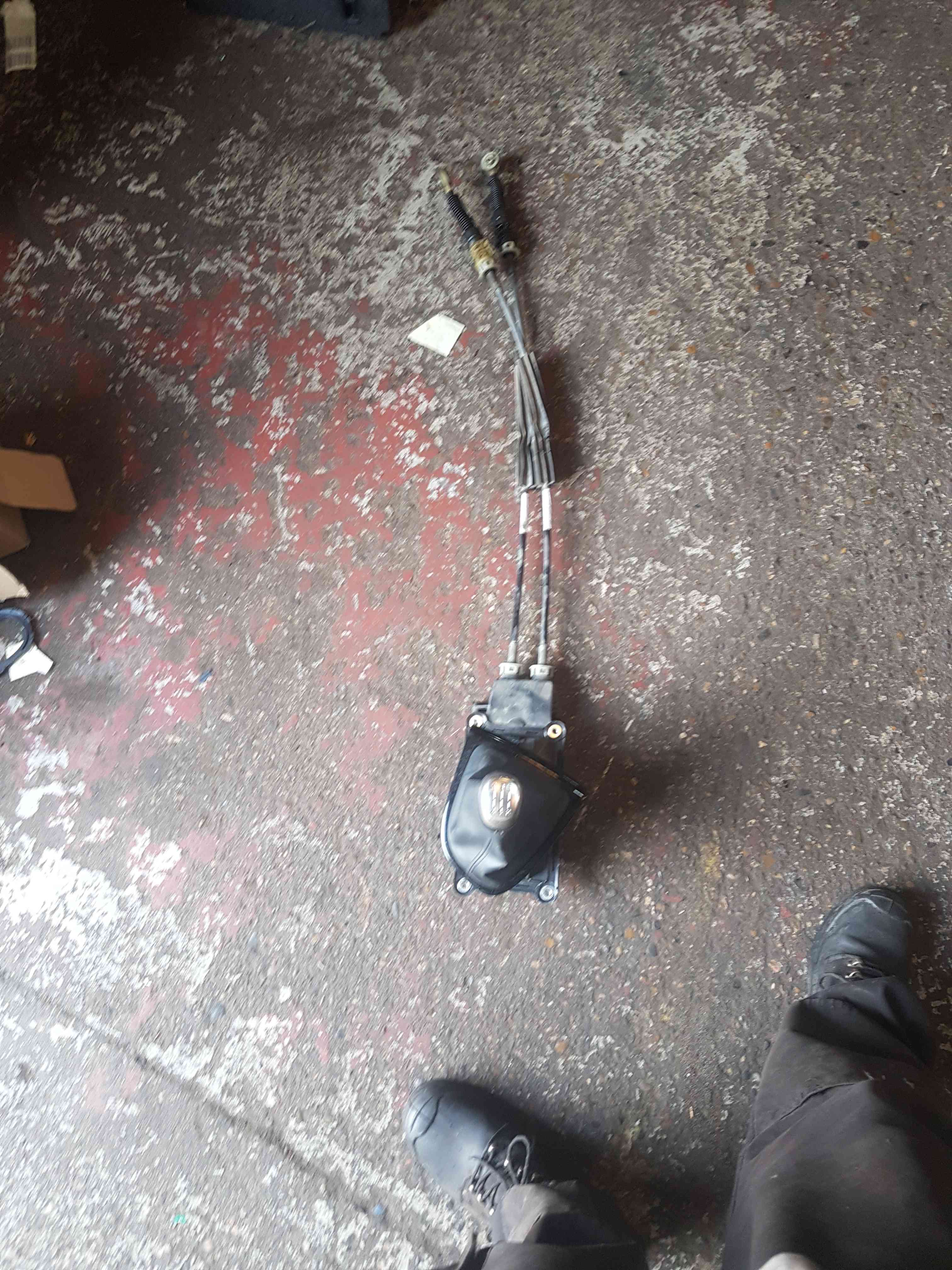 Thumb 6 Renault Clio MK4 2013-2019 Gearstick Mechanism + Cables 