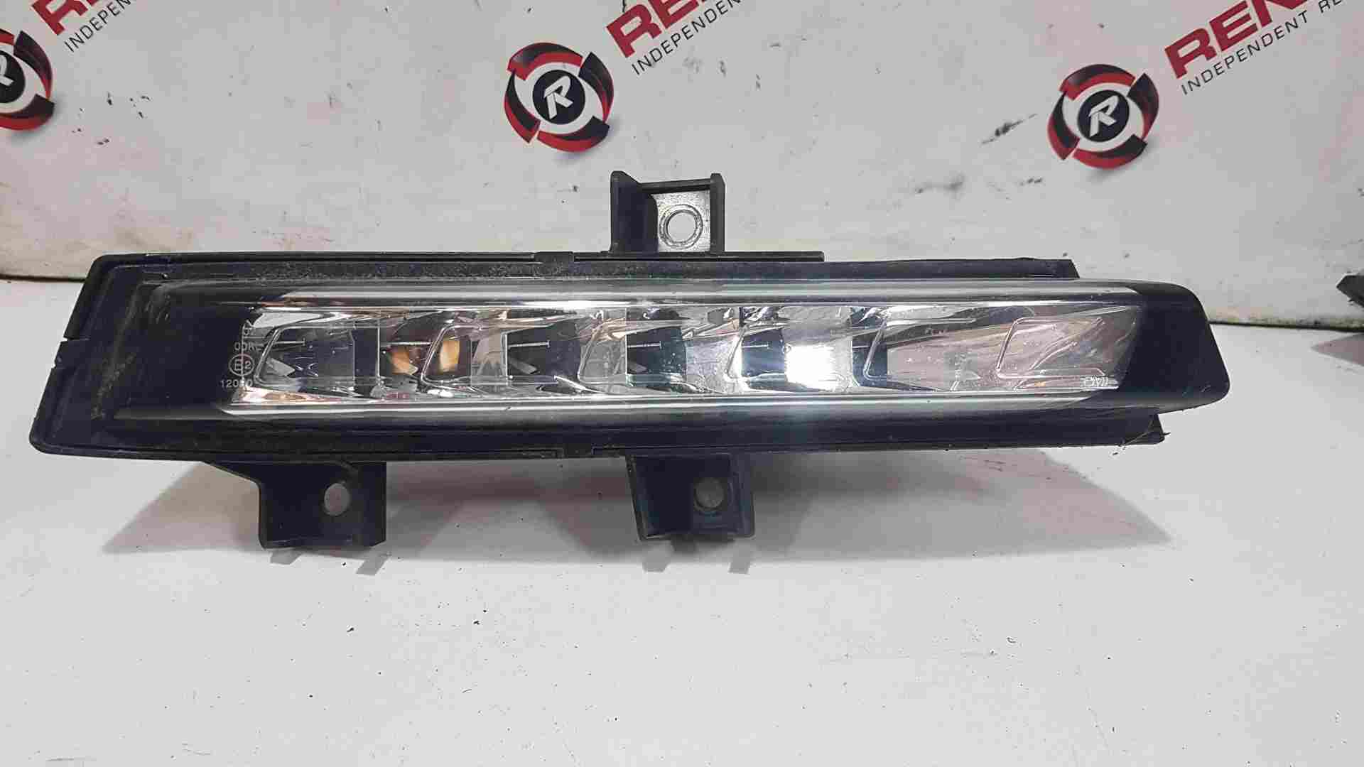 Renault Clio MK4 2013-2019 Gt Line Drivers OSF Front DAY Time Running Light
