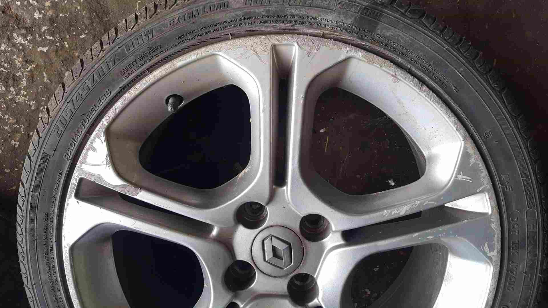 Thumb 3 Renault Clio MK4 2013-2019 Gt Sport Alloy Wheel x1 3/5 205 45 17 