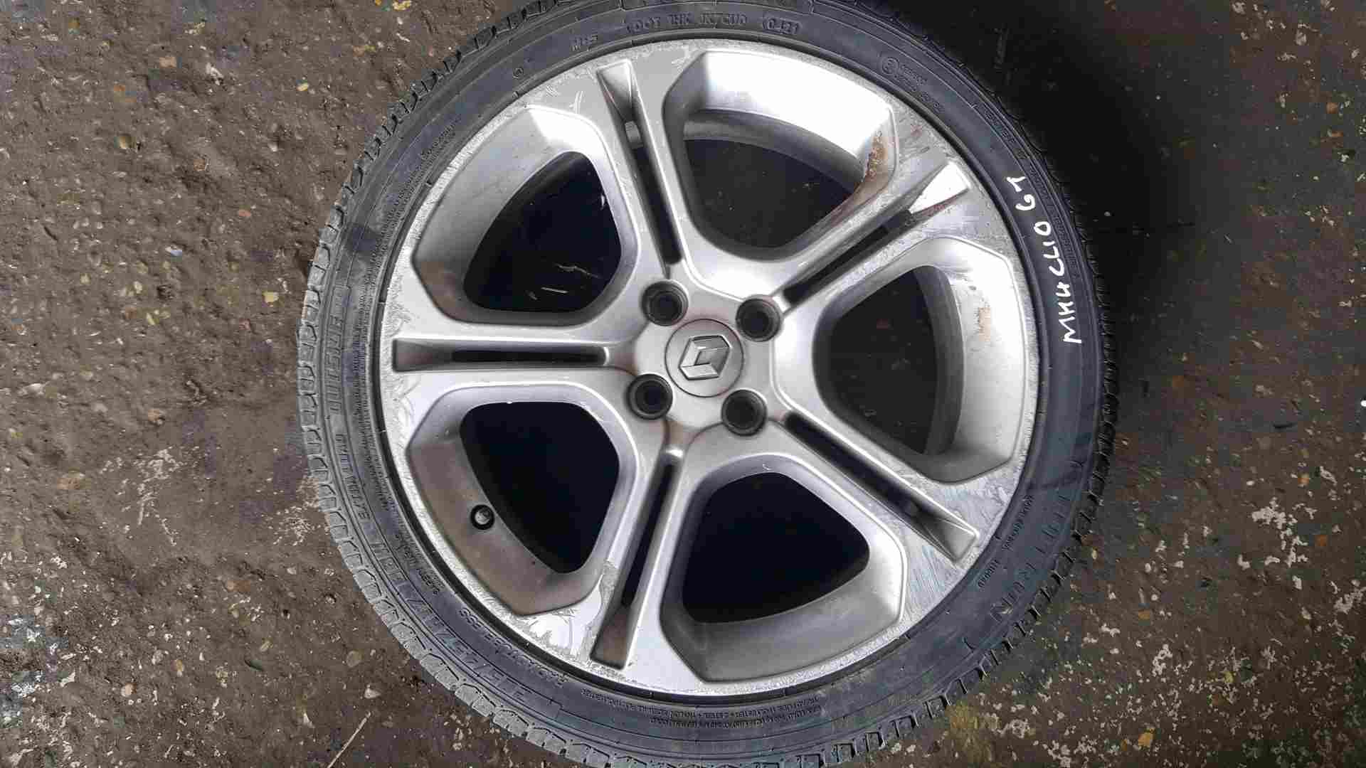 Thumb 8 Renault Clio MK4 2013-2019 Gt Sport Alloy Wheel x1 3/5 205 45 17 