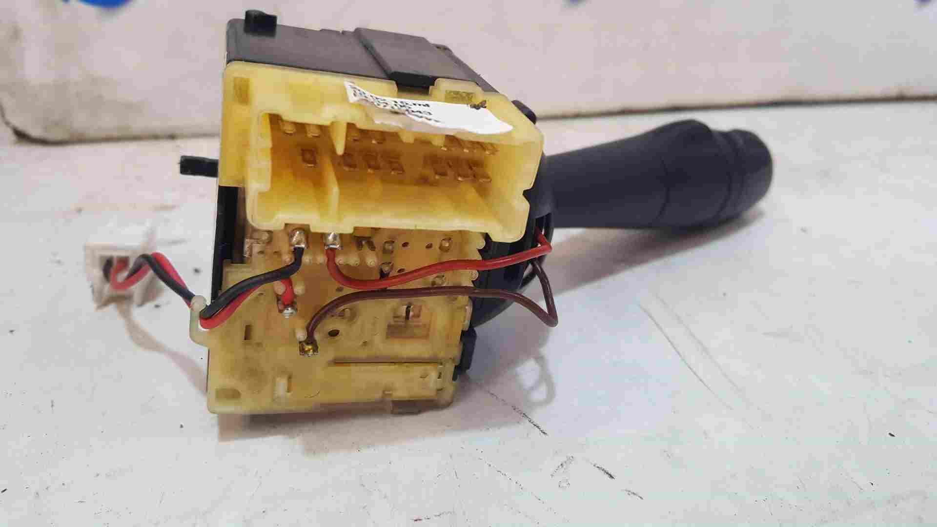 Thumb 3 Renault Clio MK4 2013-2019 Indicator Headlight Stalk  255672958R