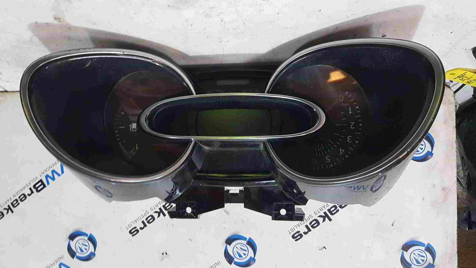 Thumb 6 Renault Clio MK4 2013-2019 Instrument Panel Dials Clocks RED Arms 248101259R