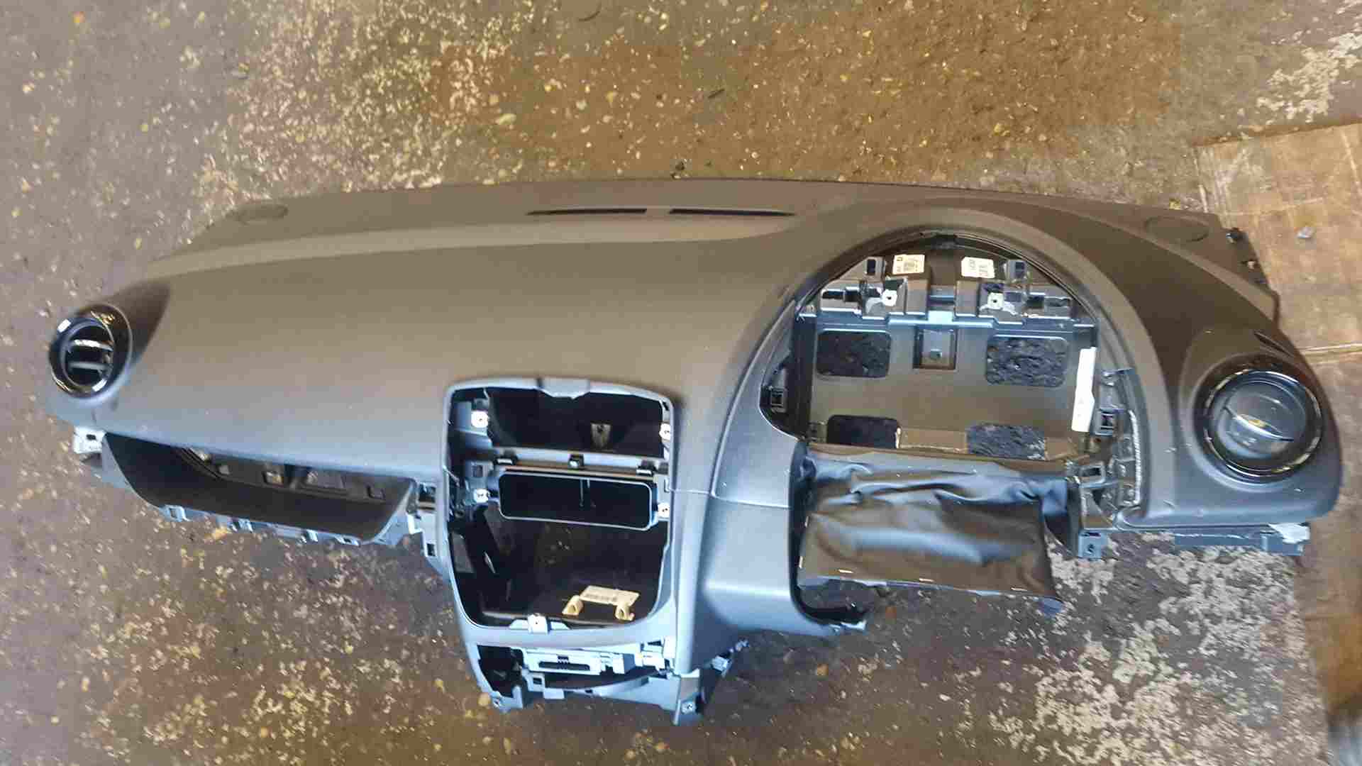 Thumb 2 Renault Clio MK4 2013-2019 Main Dashboard Airbag KIT + Ns BAG
