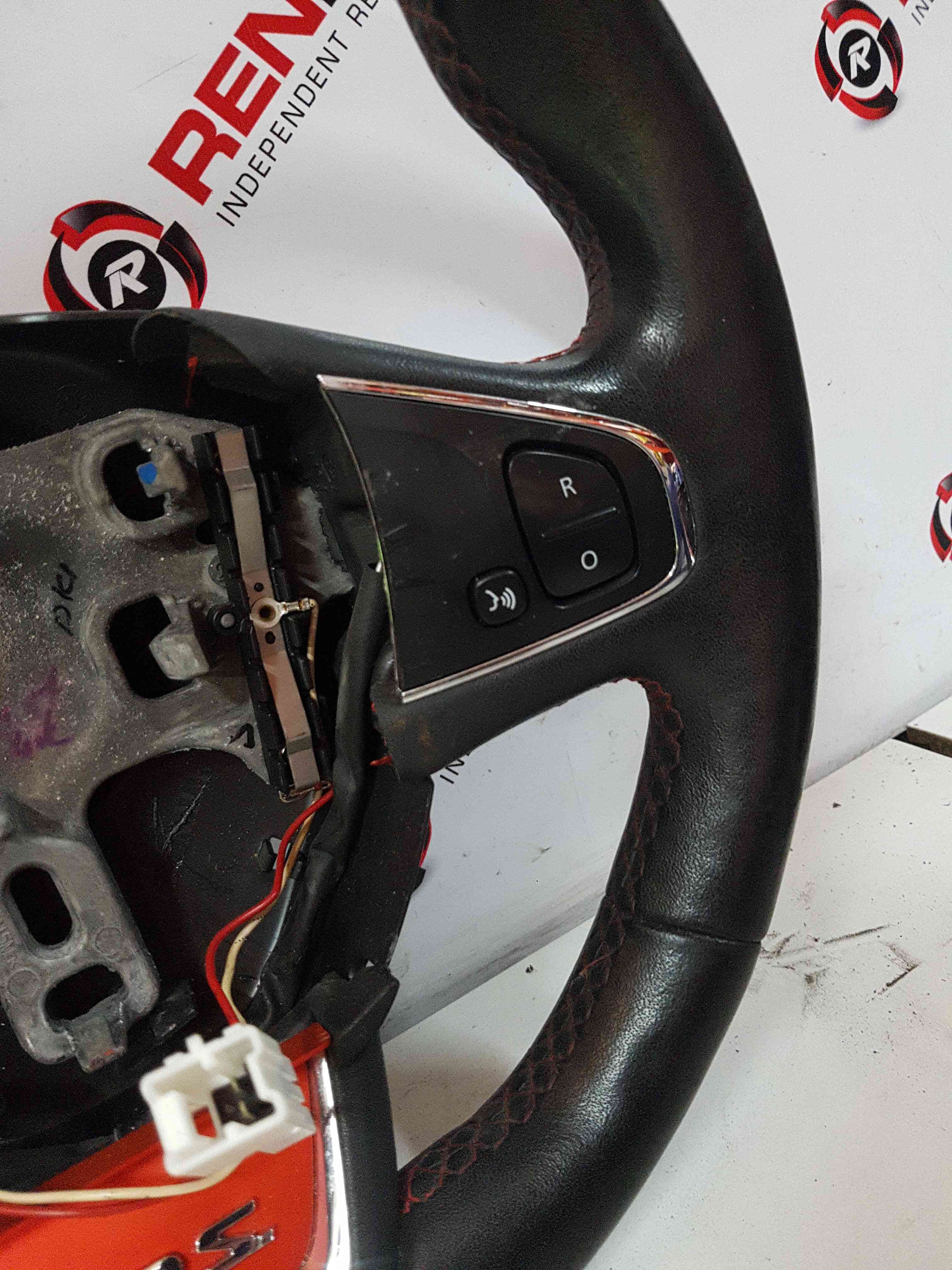 Thumb 6 Renault Clio MK4 2013-2019 Multifunction Steering Wheel Cruise Control